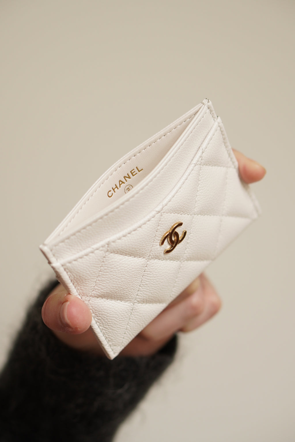 CHANEL CLASSIC CARD HOLDER | WHITE