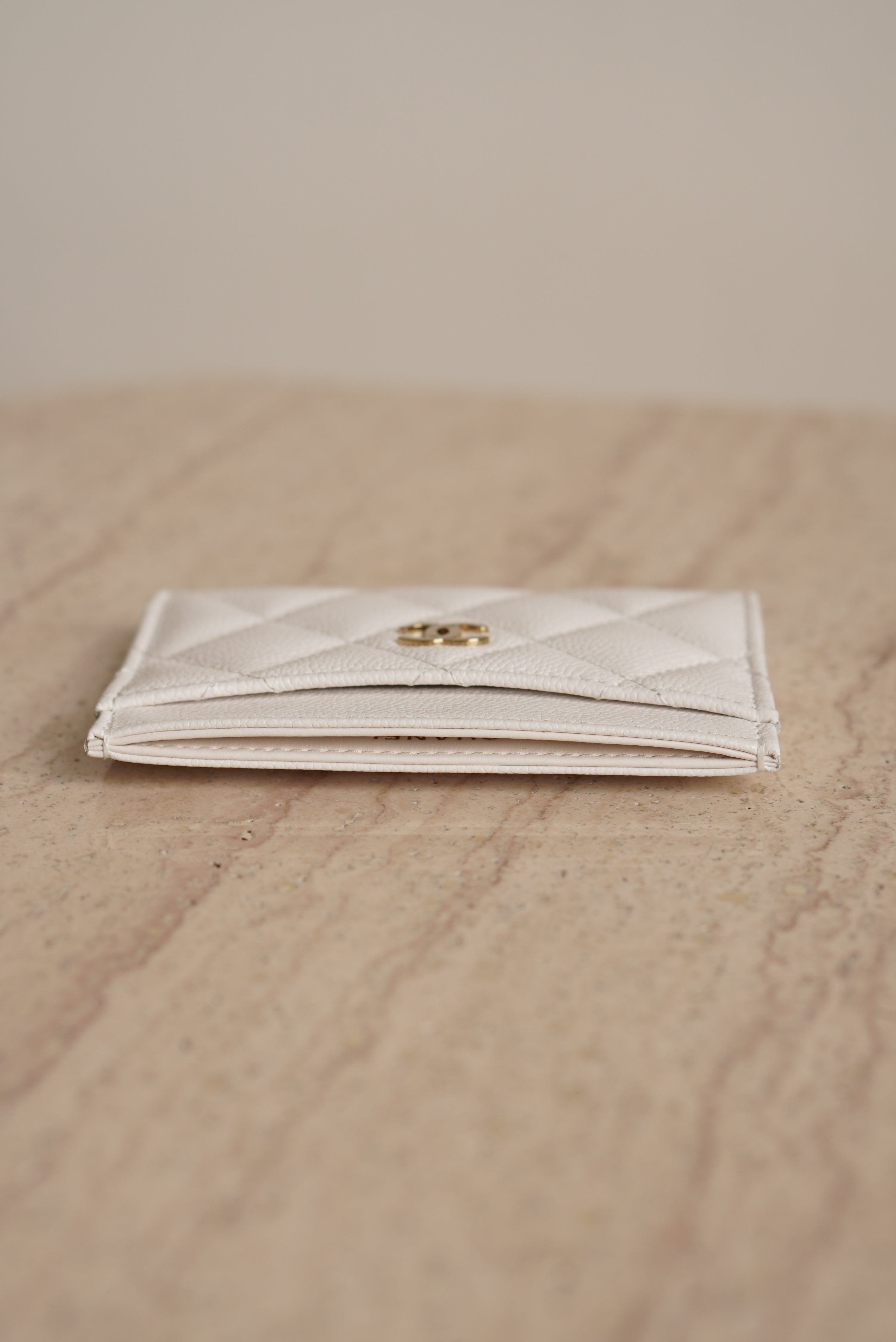 CHANEL CLASSIC CARD HOLDER | WHITE