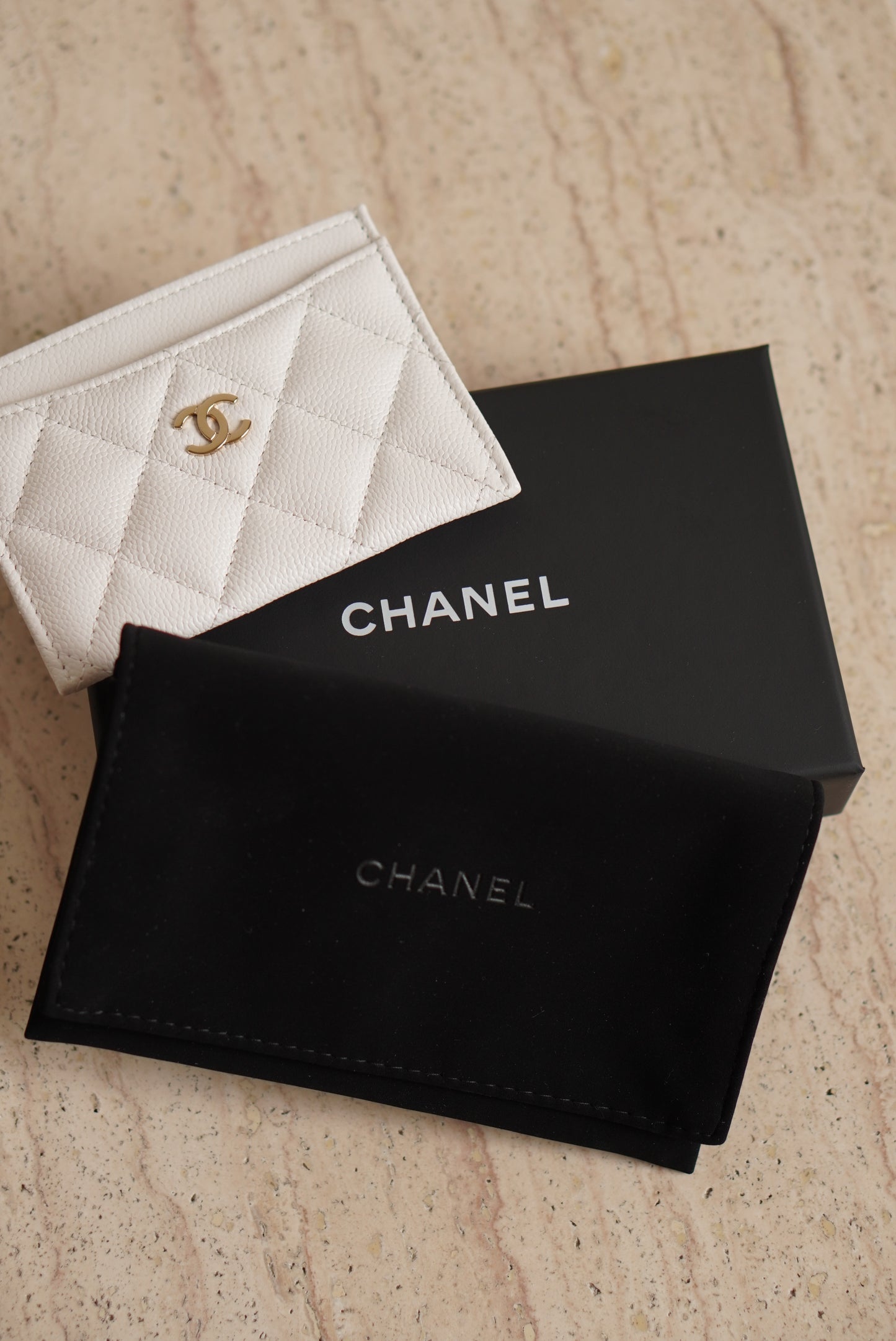 CHANEL CARD HOLDER | WHITE