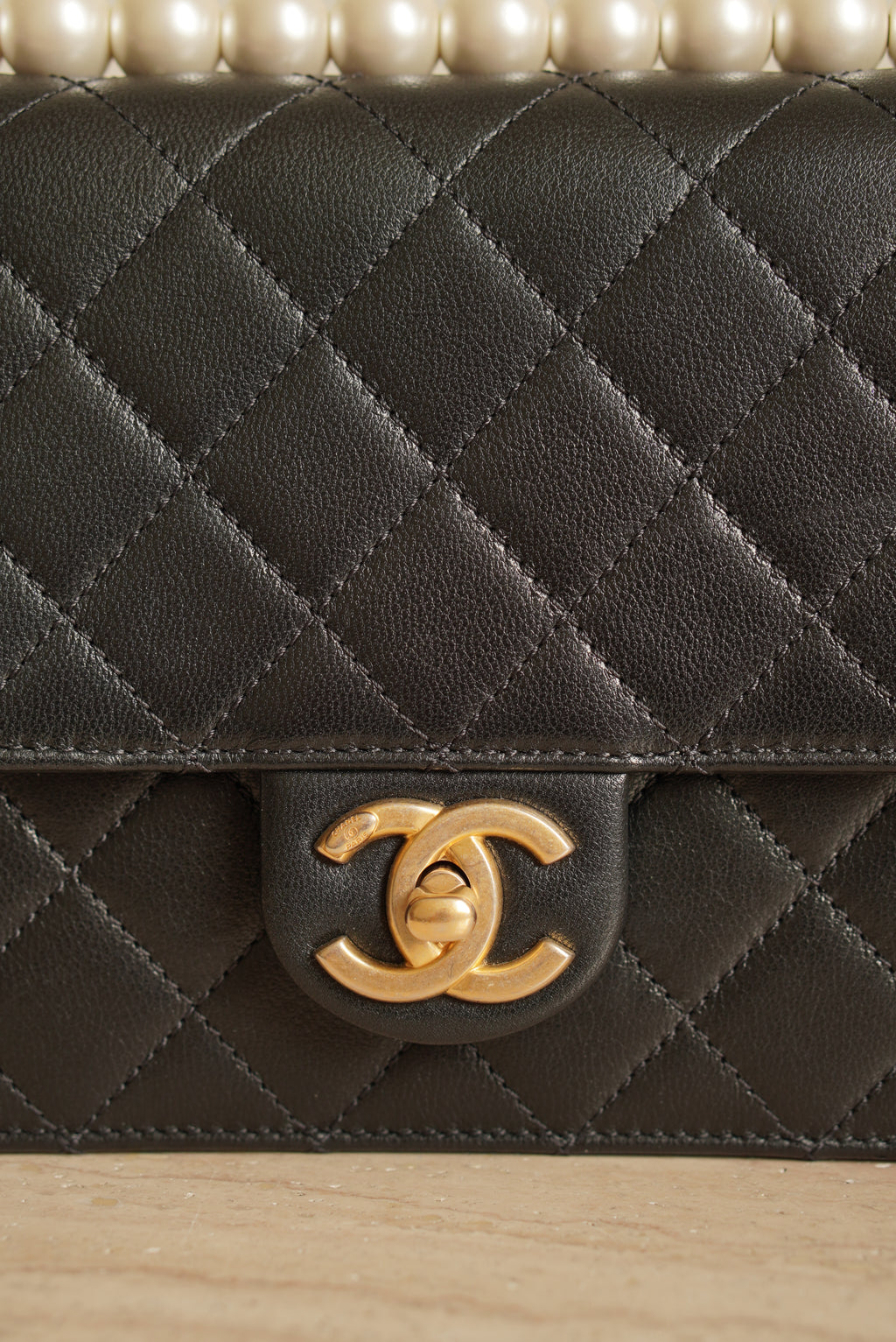 CHANEL 19S CHIC PEARL FLAP BAG | BLACK