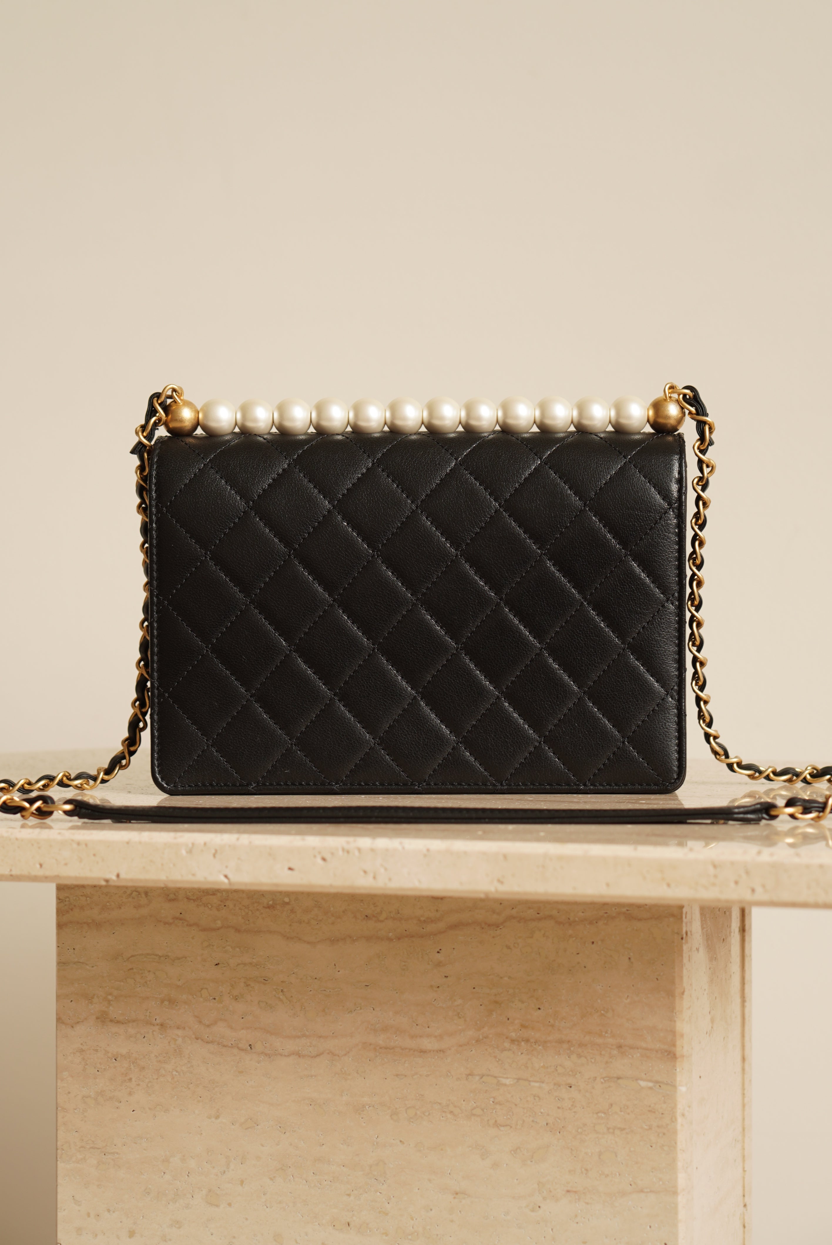 CHANEL 19S CHIC PEARL FLAP BAG | BLACK