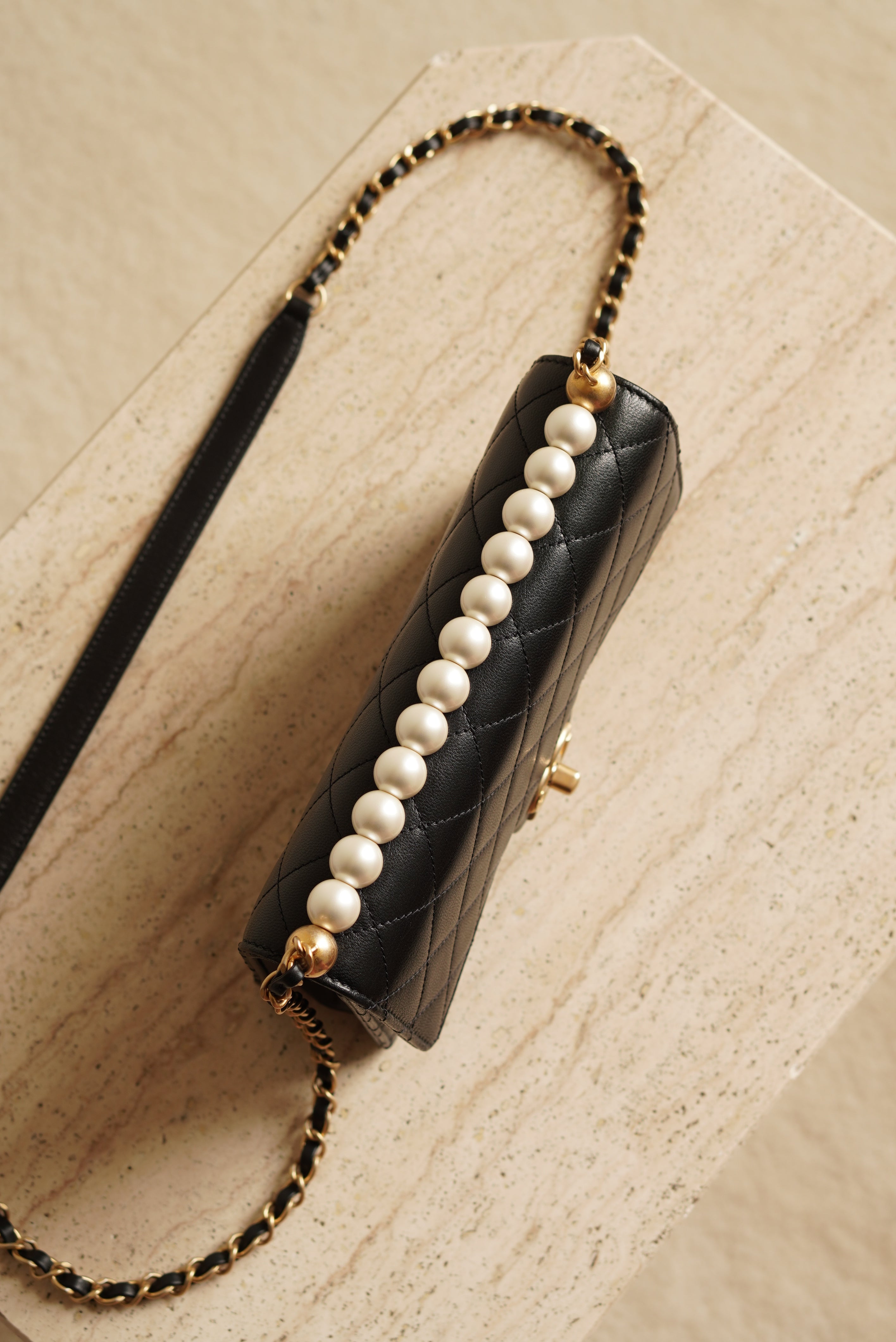 CHANEL 19S CHIC PEARL FLAP BAG | BLACK