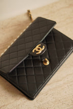 CHANEL 19S CHIC PEARL FLAP BAG | BLACK