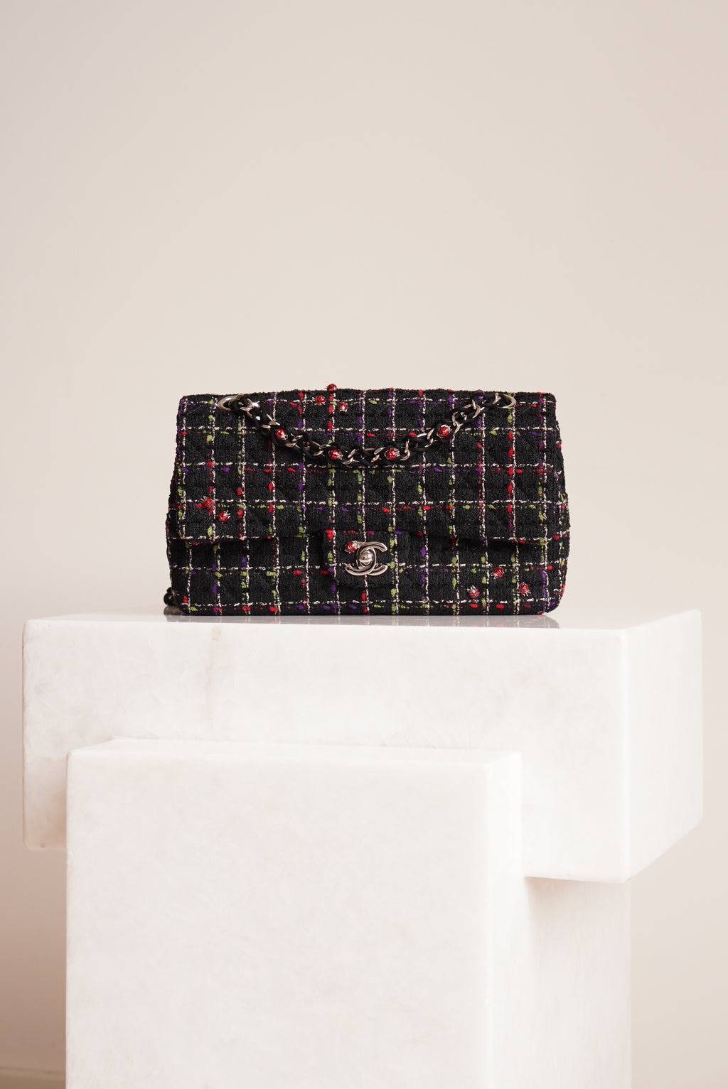 CHANEL CLASSIC 11P MEDIUM SINGLE FLAP LADY BUG | COLORFUL TWEED