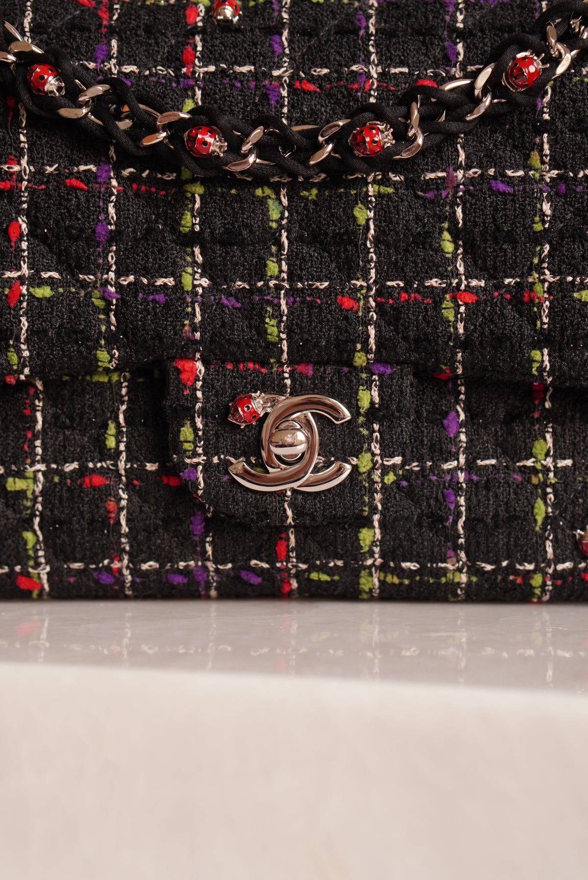 CHANEL CLASSIC 11P MEDIUM SINGLE FLAP LADY BUG | COLORFUL TWEED