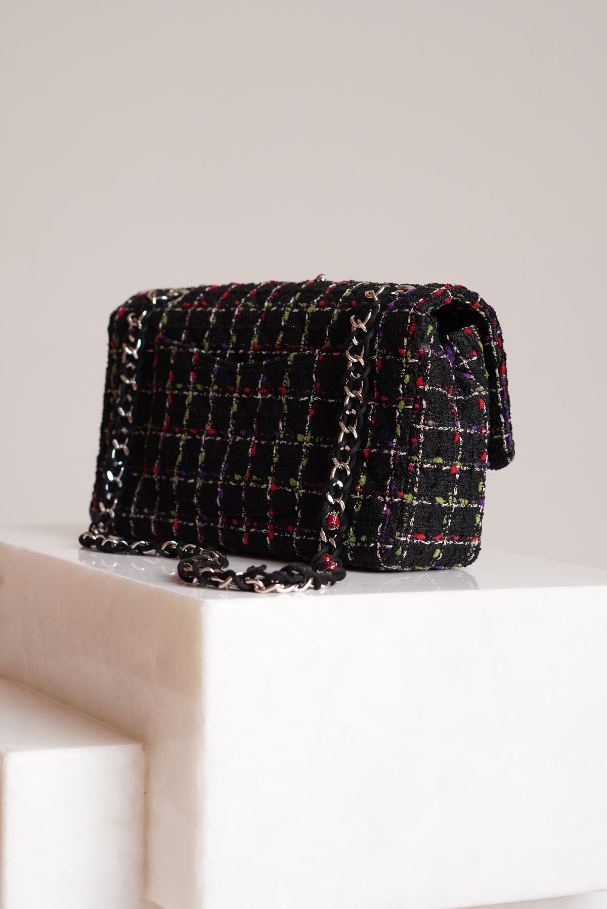 CHANEL CLASSIC 11P MEDIUM SINGLE FLAP LADY BUG | COLORFUL TWEED