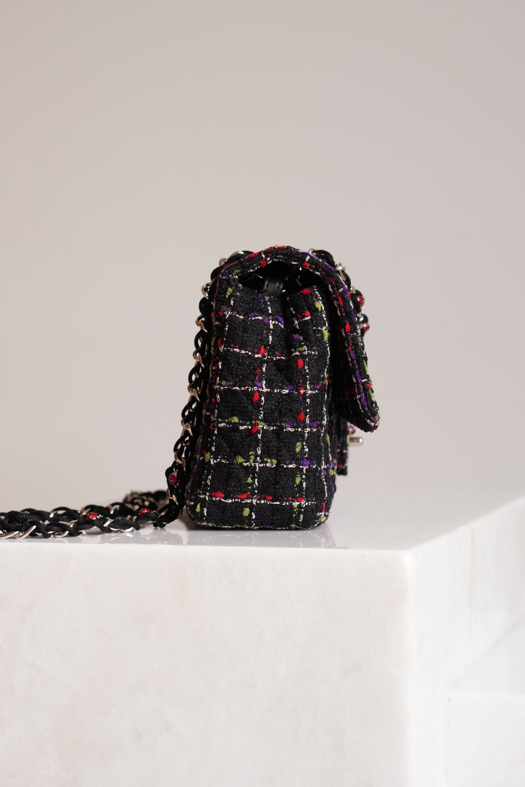 CHANEL CLASSIC 11P MEDIUM SINGLE FLAP LADY BUG | COLORFUL TWEED