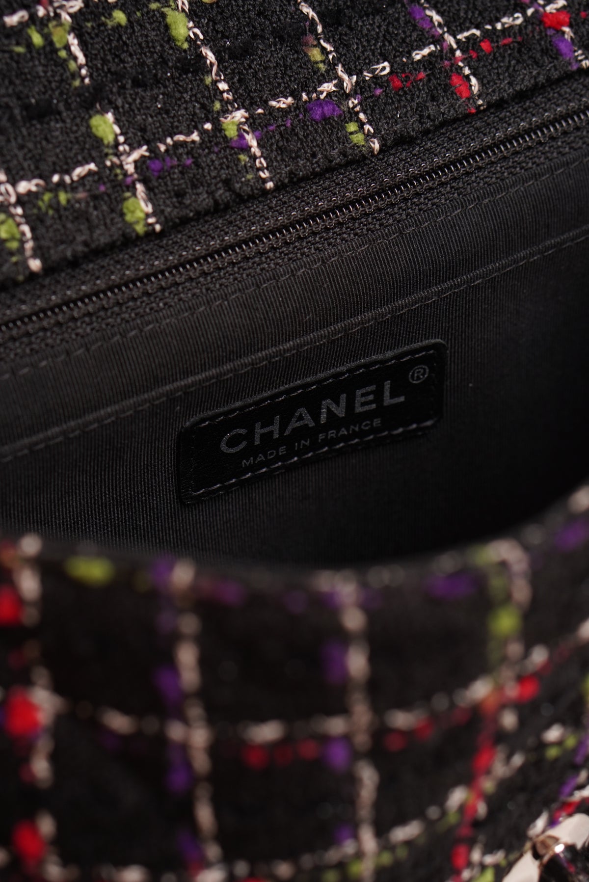 CHANEL CLASSIC 11P MEDIUM SINGLE FLAP LADY BUG | COLORFUL TWEED
