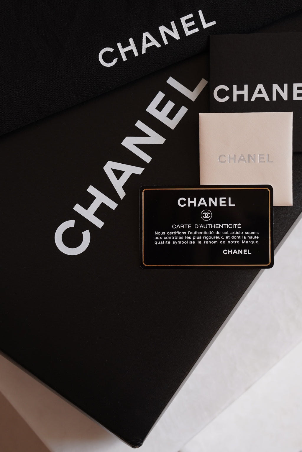 CHANEL CLASSIC 11P MEDIUM SINGLE FLAP LADY BUG | COLORFUL TWEED