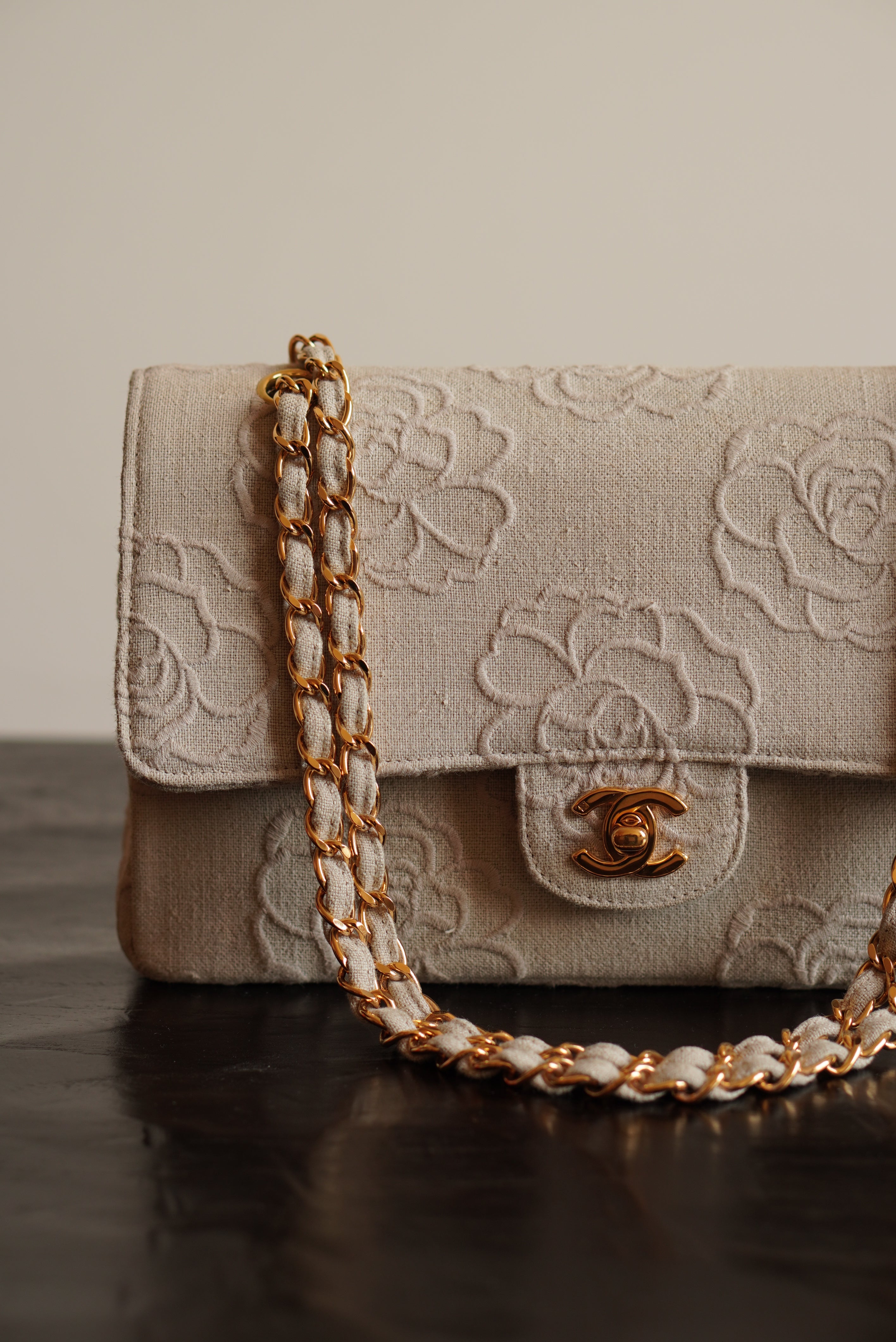 CHANEL CLASSIC CAMELLIA MEDIUM DOUBLE FLAP