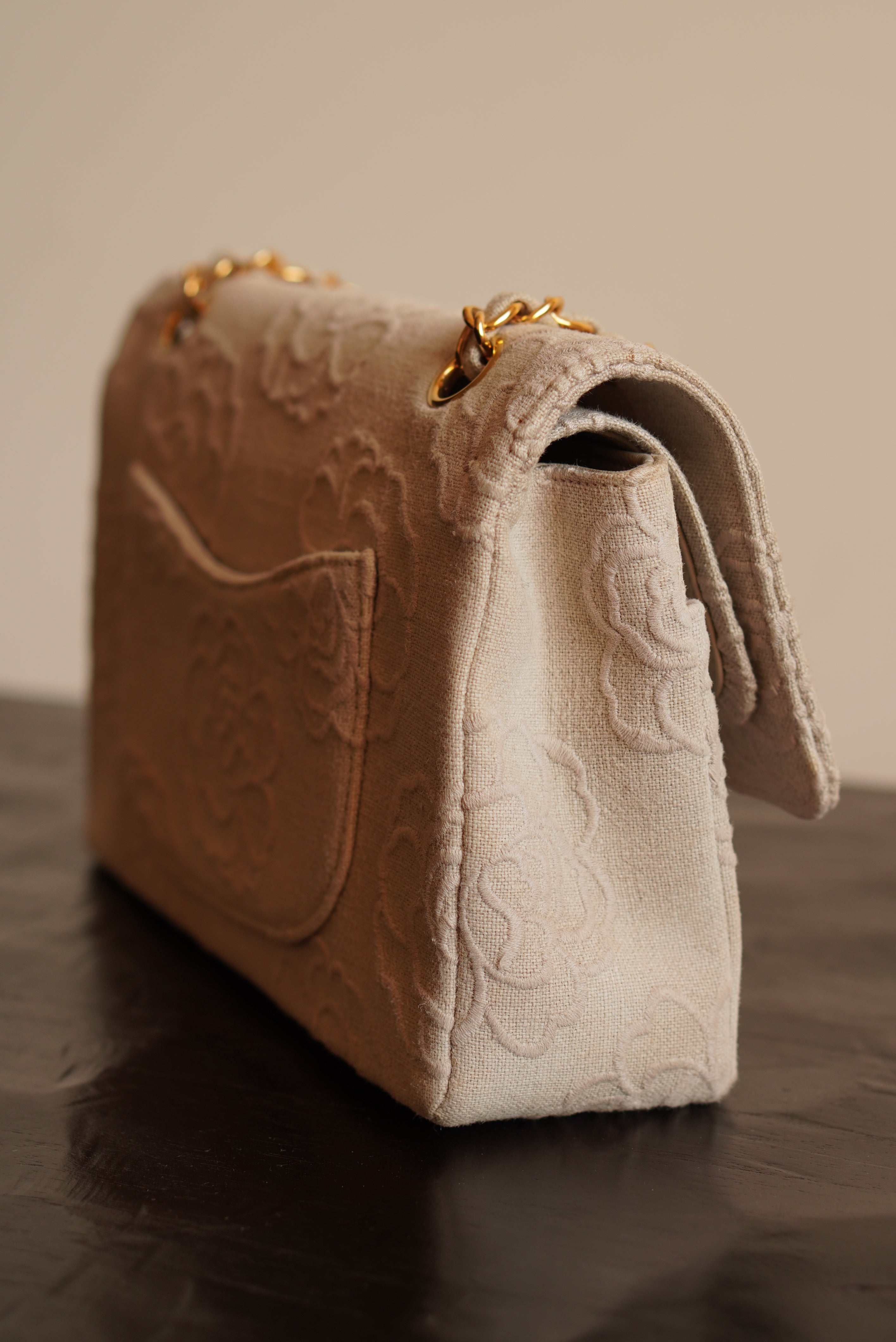 CHANEL CLASSIC CAMELLIA MEDIUM DOUBLE FLAP