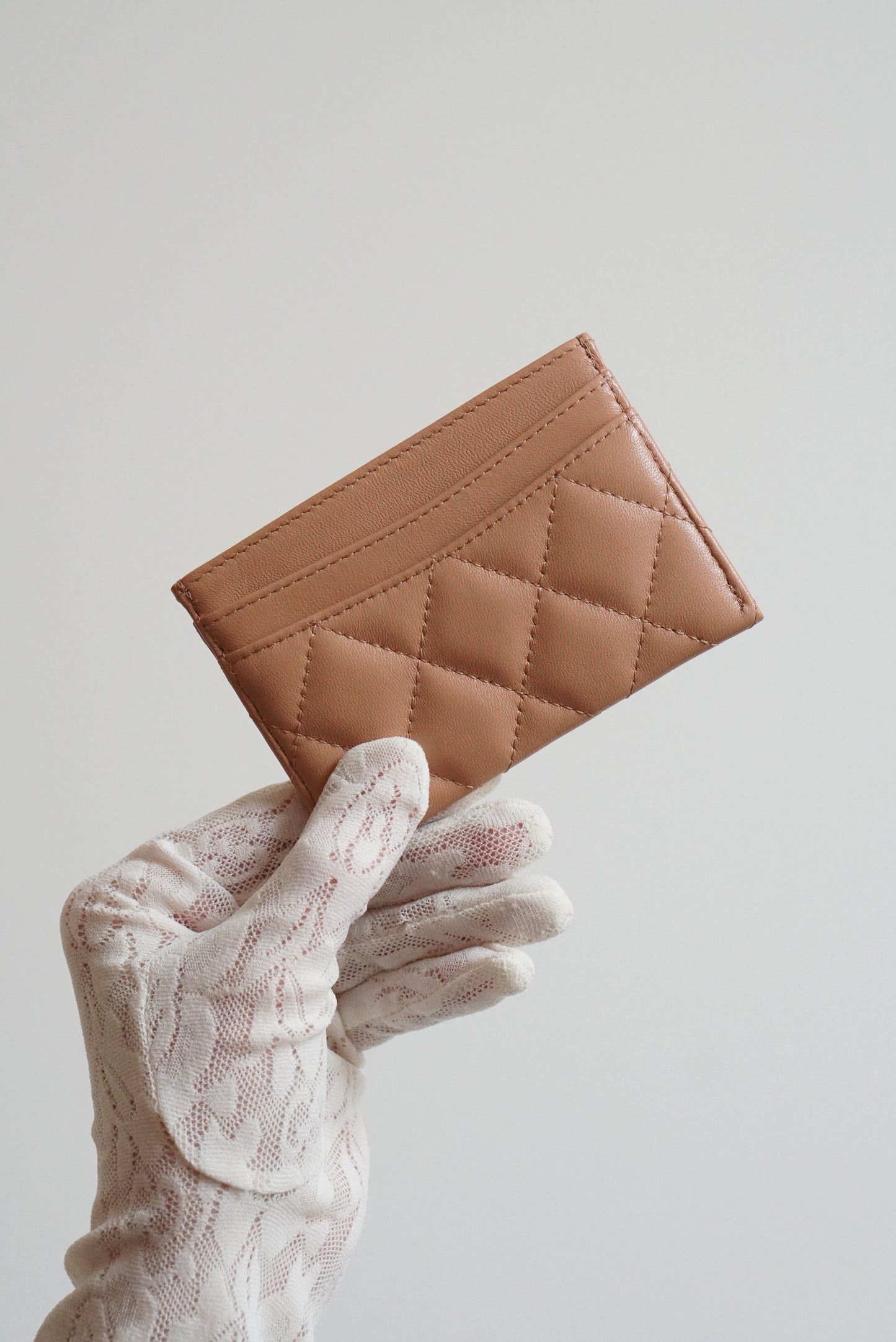 CHANEL CLASSIC CARD HOLDER | NUDE