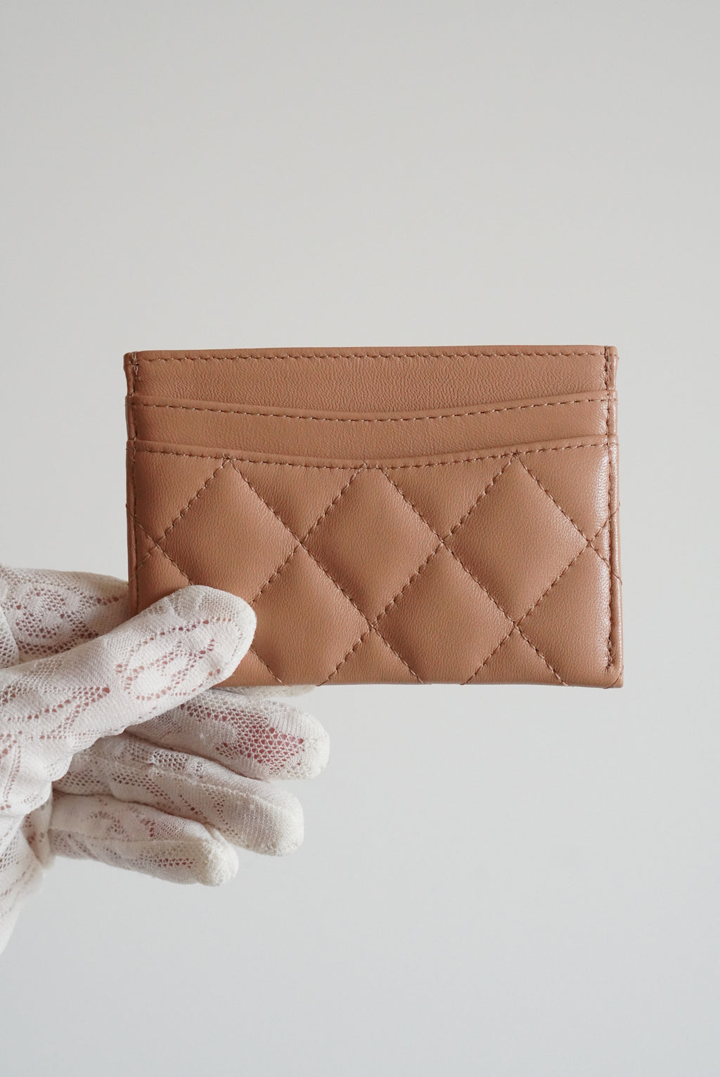 CHANEL CLASSIC CARD HOLDER | NUDE