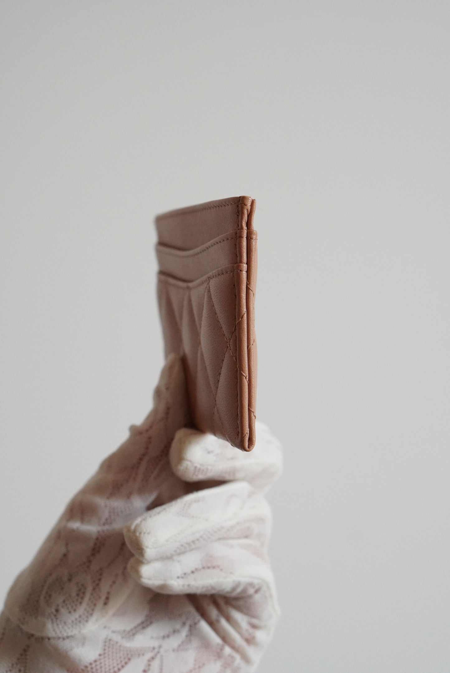 CHANEL CLASSIC CARD HOLDER | NUDE