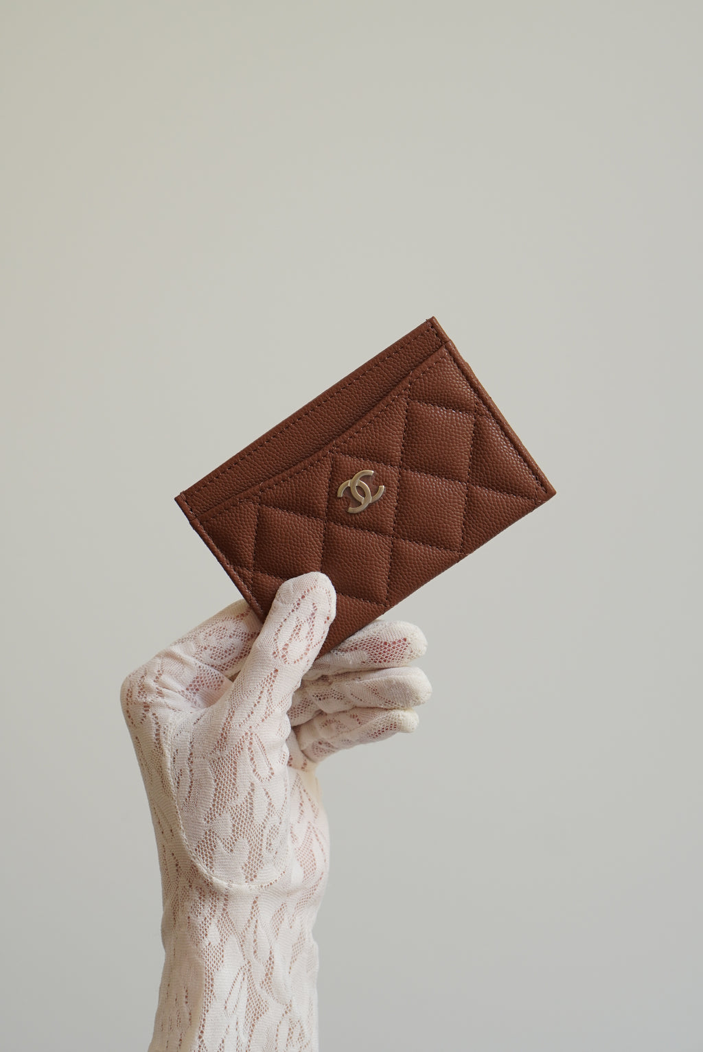 CHANEL CLASSIC CARD HOLDER | BROWN