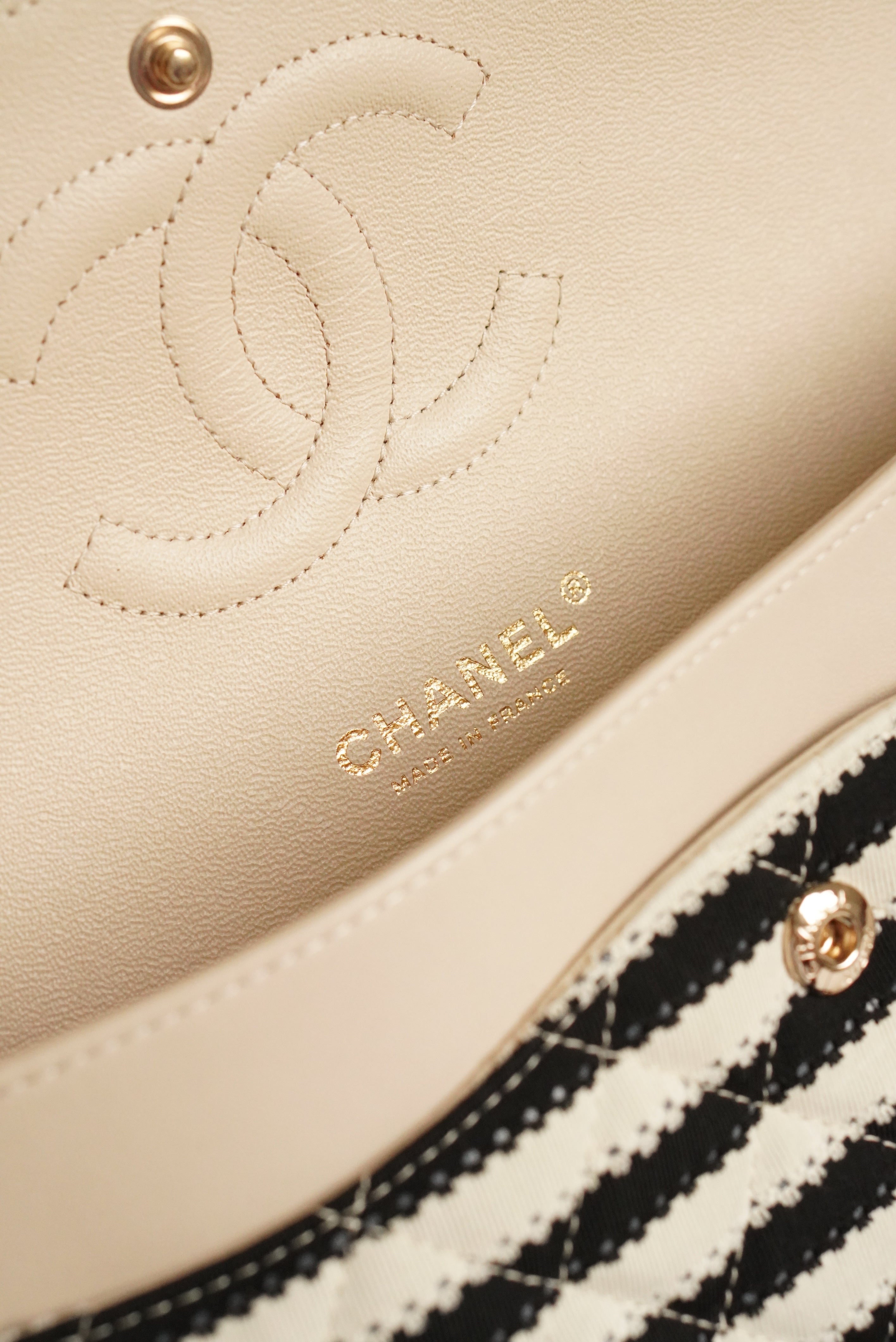 CHANEL CLASSIC COCO SAILOR MEDIUM DOUBLE FLAP | BLACK STRIPED