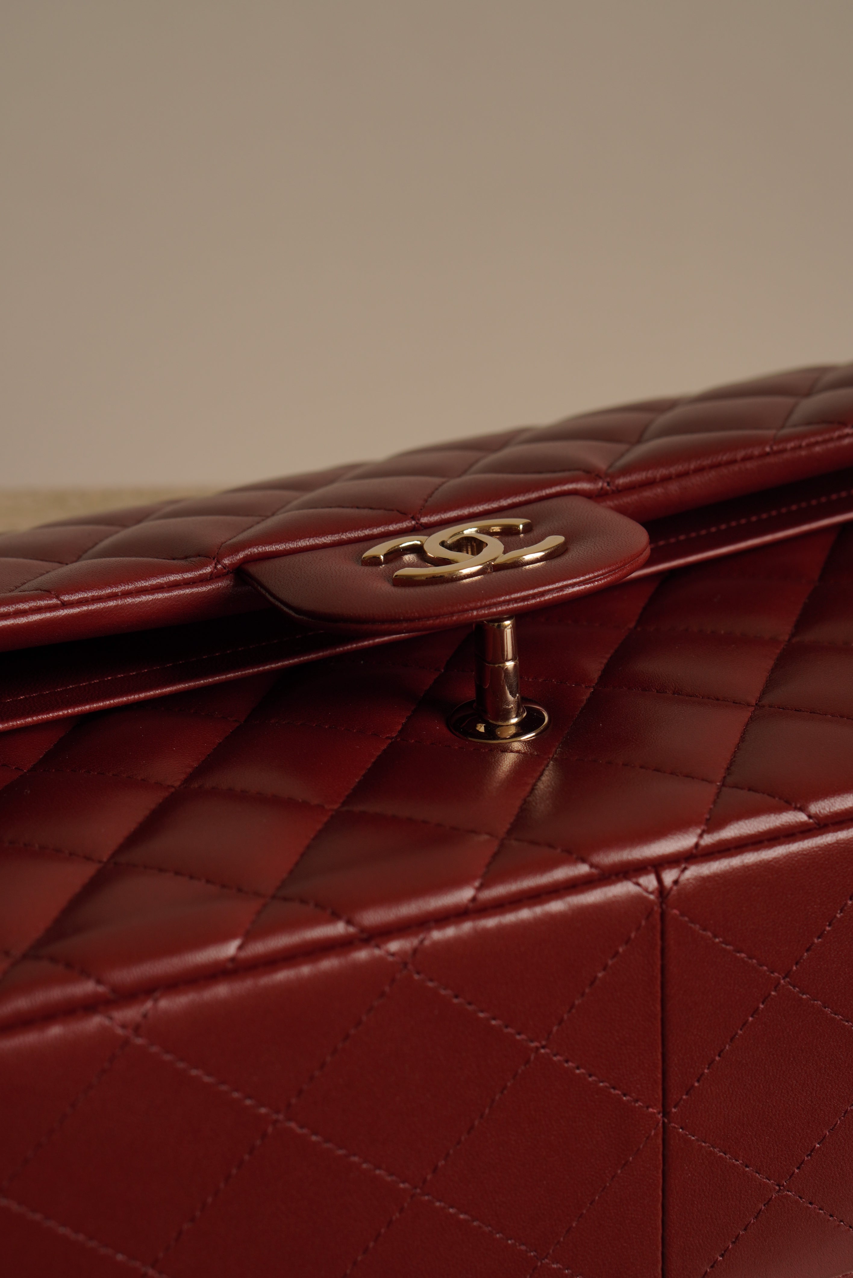 CHANEL CLASSIC JUMBO DOUBLE FLAP