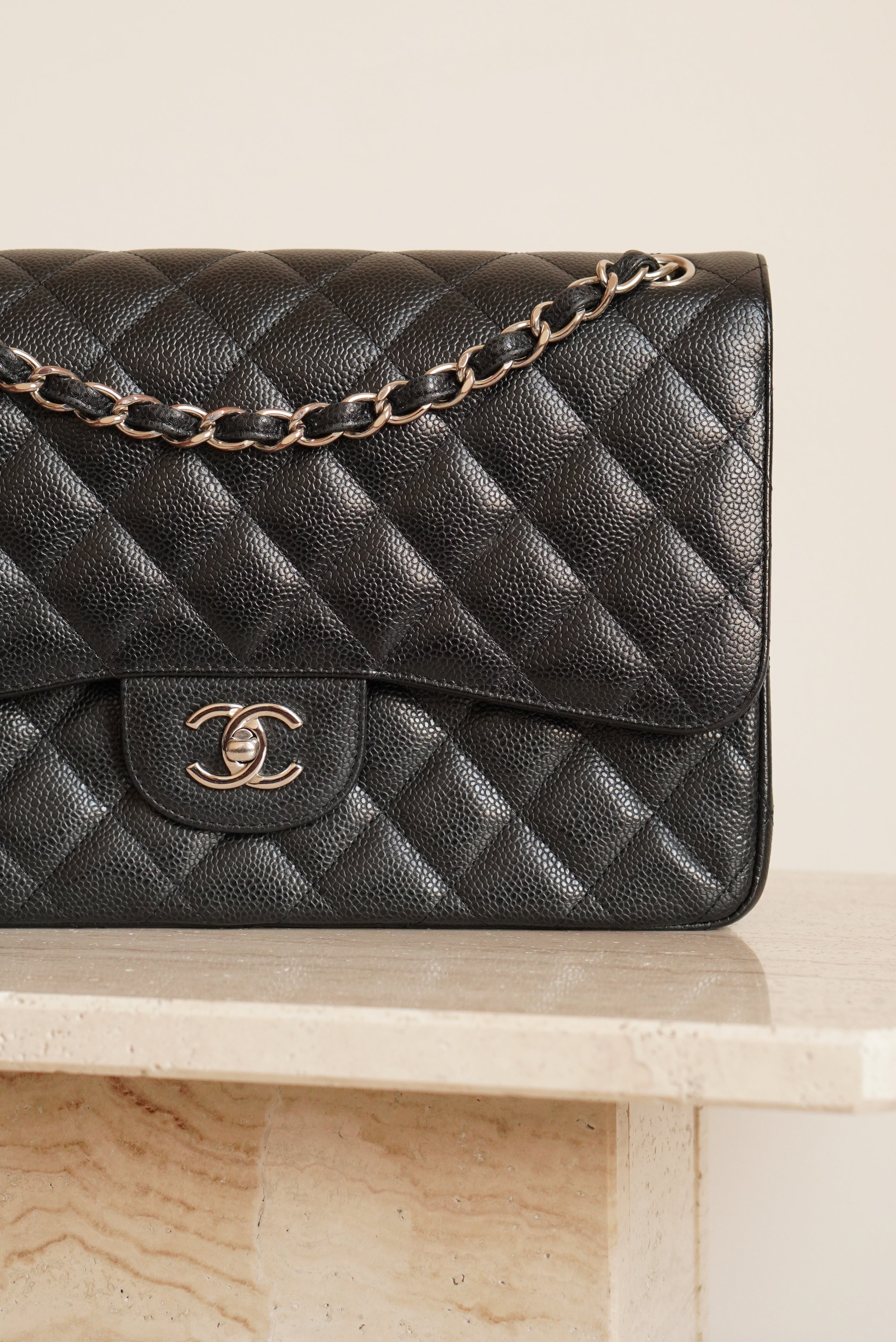 CHANEL CLASSIC JUMBO DOUBLE FLAP | BLACK