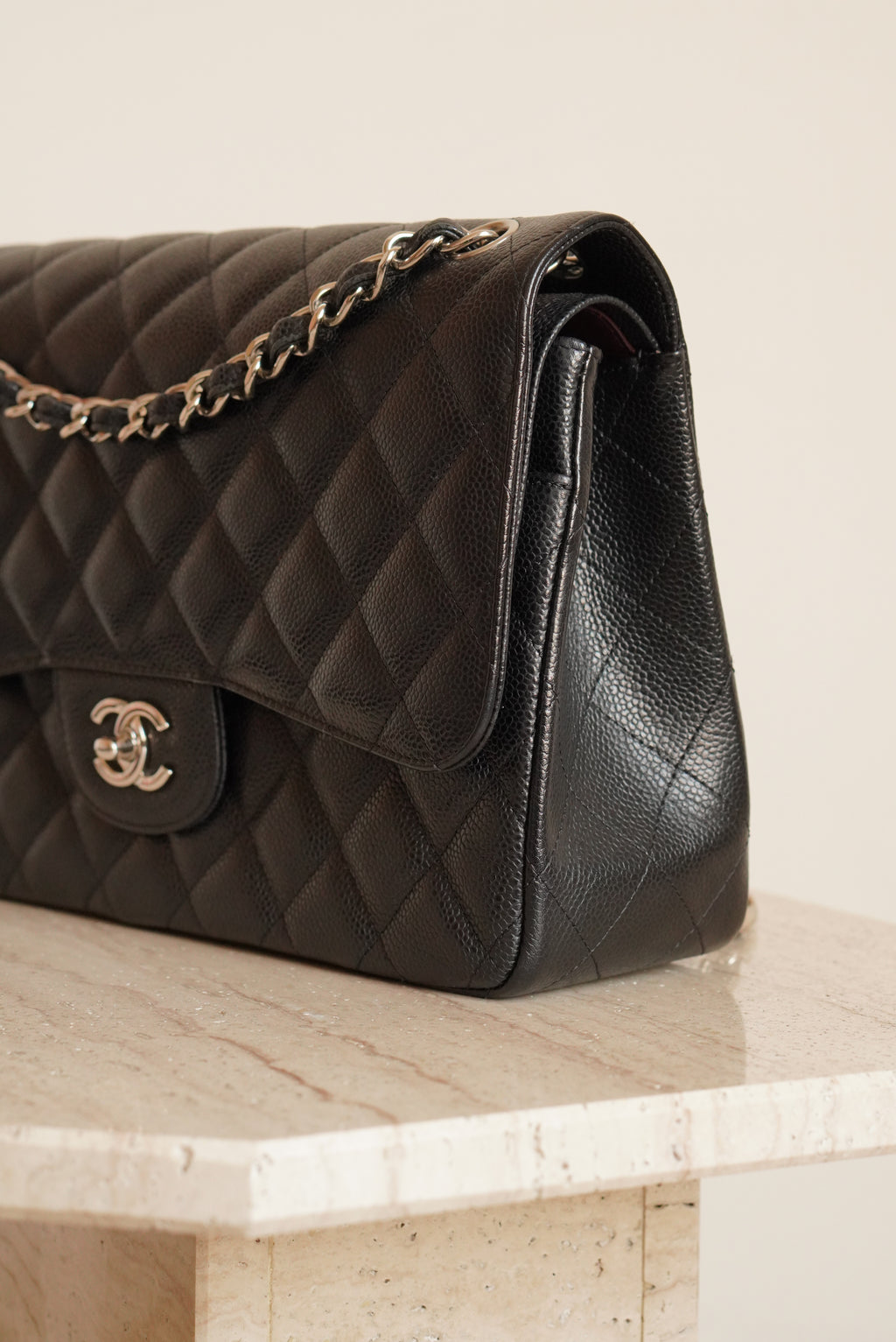 CHANEL CLASSIC JUMBO DOUBLE FLAP | BLACK