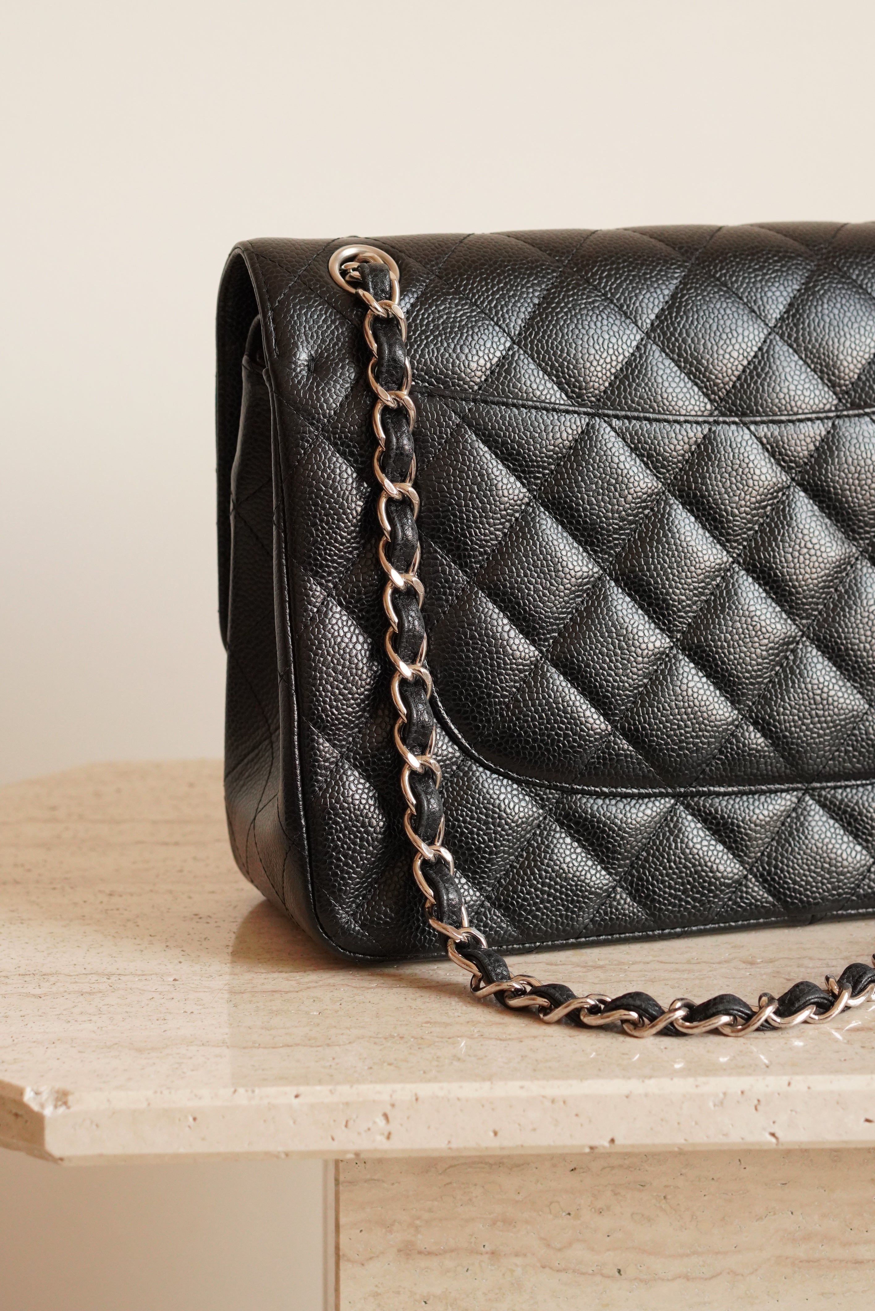 CHANEL CLASSIC JUMBO DOUBLE FLAP | BLACK