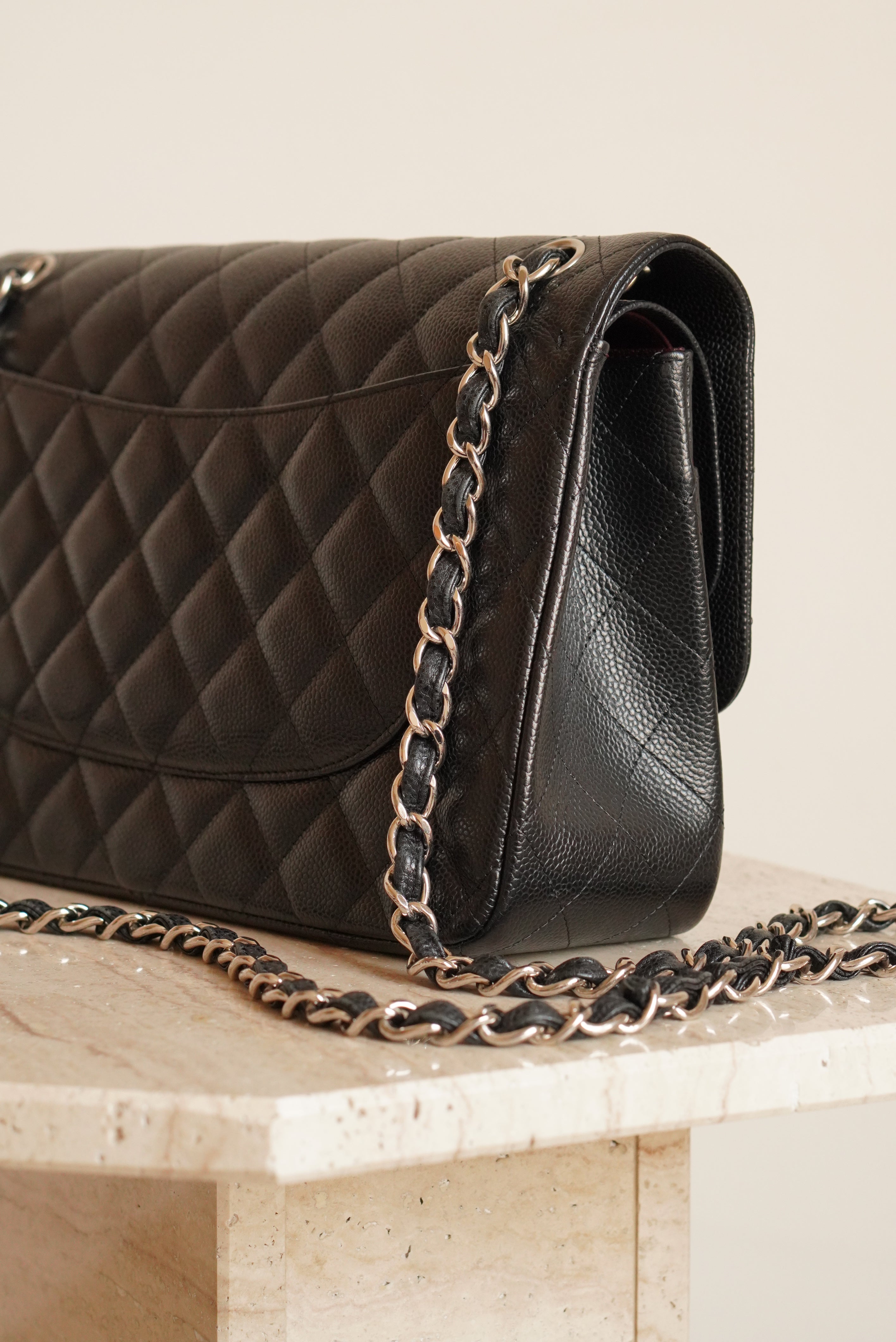 CHANEL CLASSIC JUMBO DOUBLE FLAP | BLACK