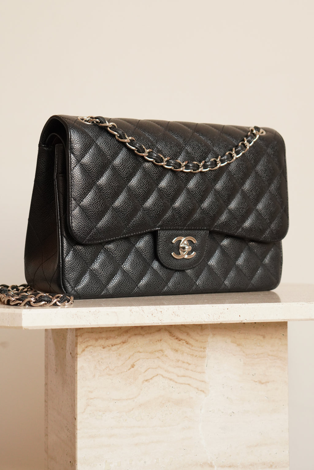 CHANEL CLASSIC JUMBO DOUBLE FLAP | BLACK