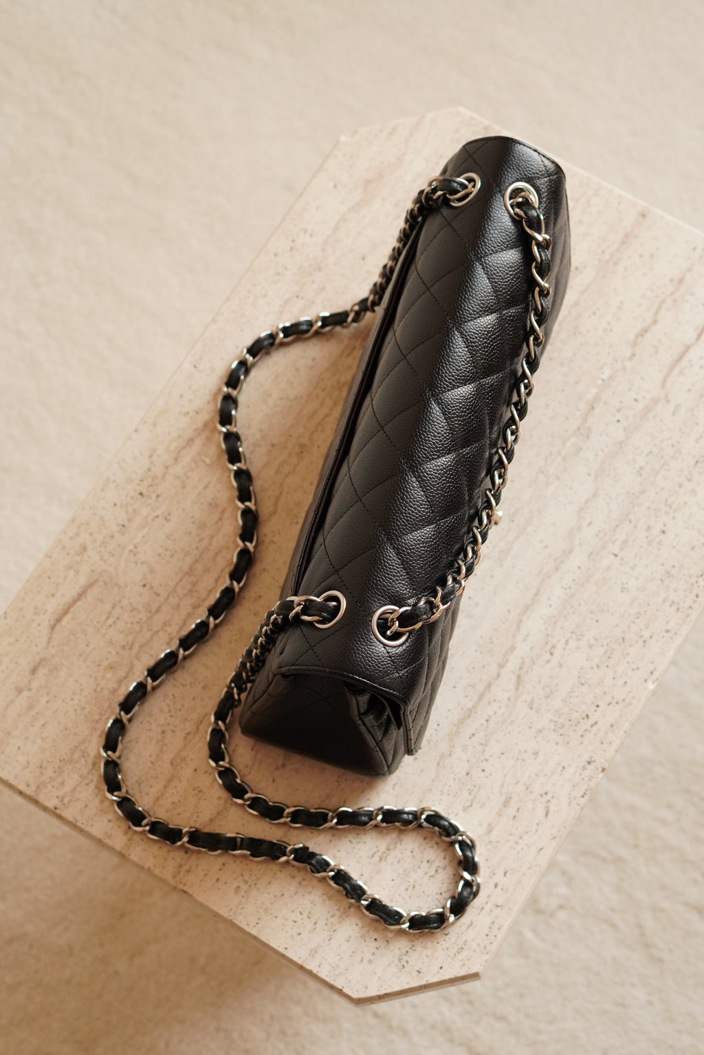 CHANEL CLASSIC JUMBO DOUBLE FLAP | BLACK