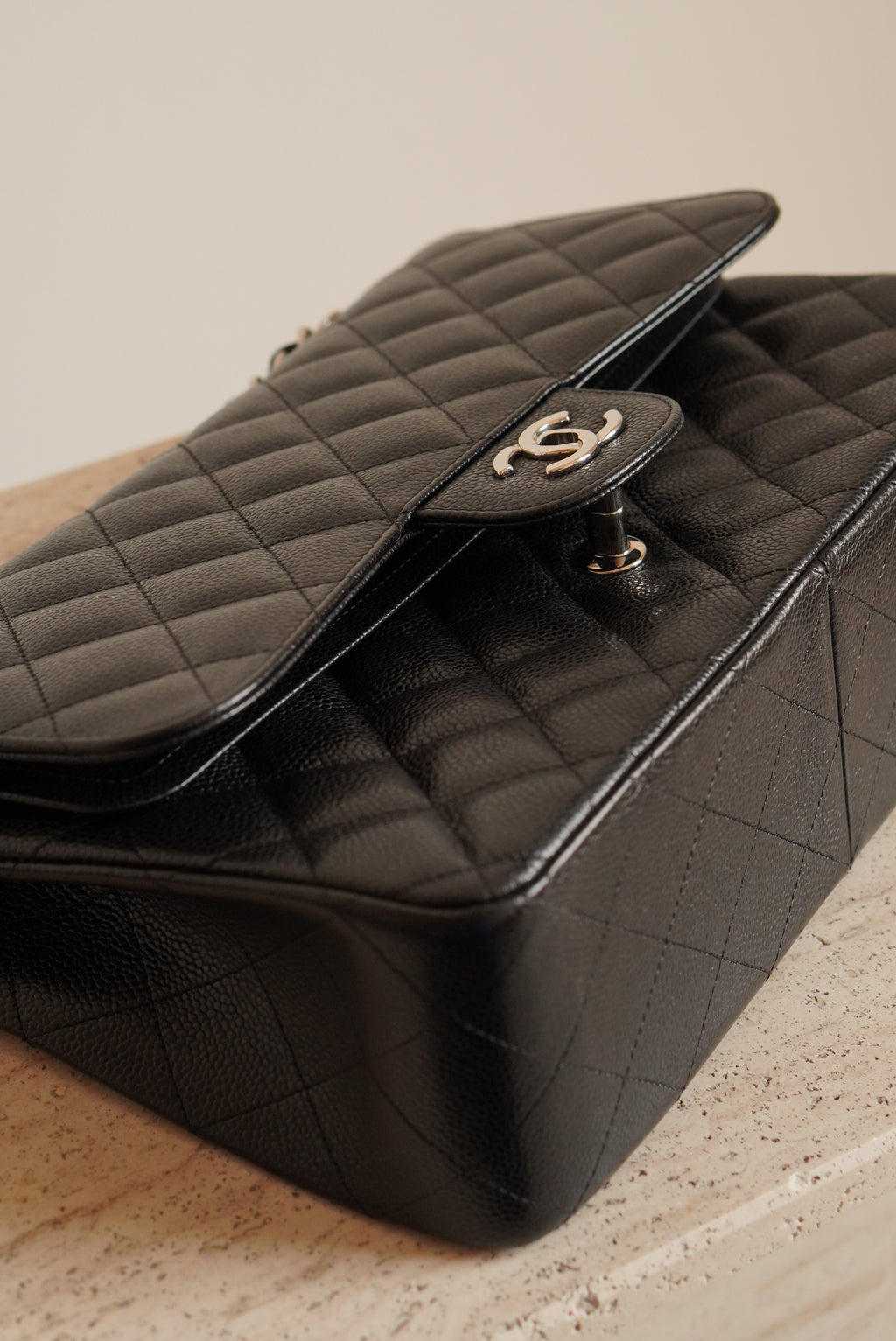 CHANEL CLASSIC JUMBO DOUBLE FLAP | BLACK