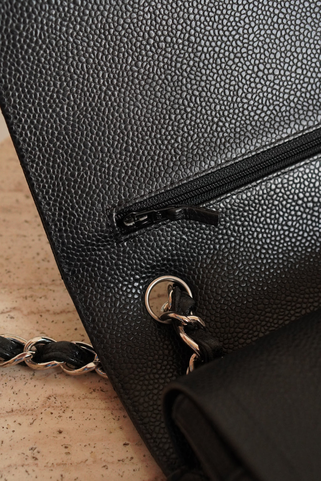 CHANEL CLASSIC JUMBO DOUBLE FLAP | BLACK