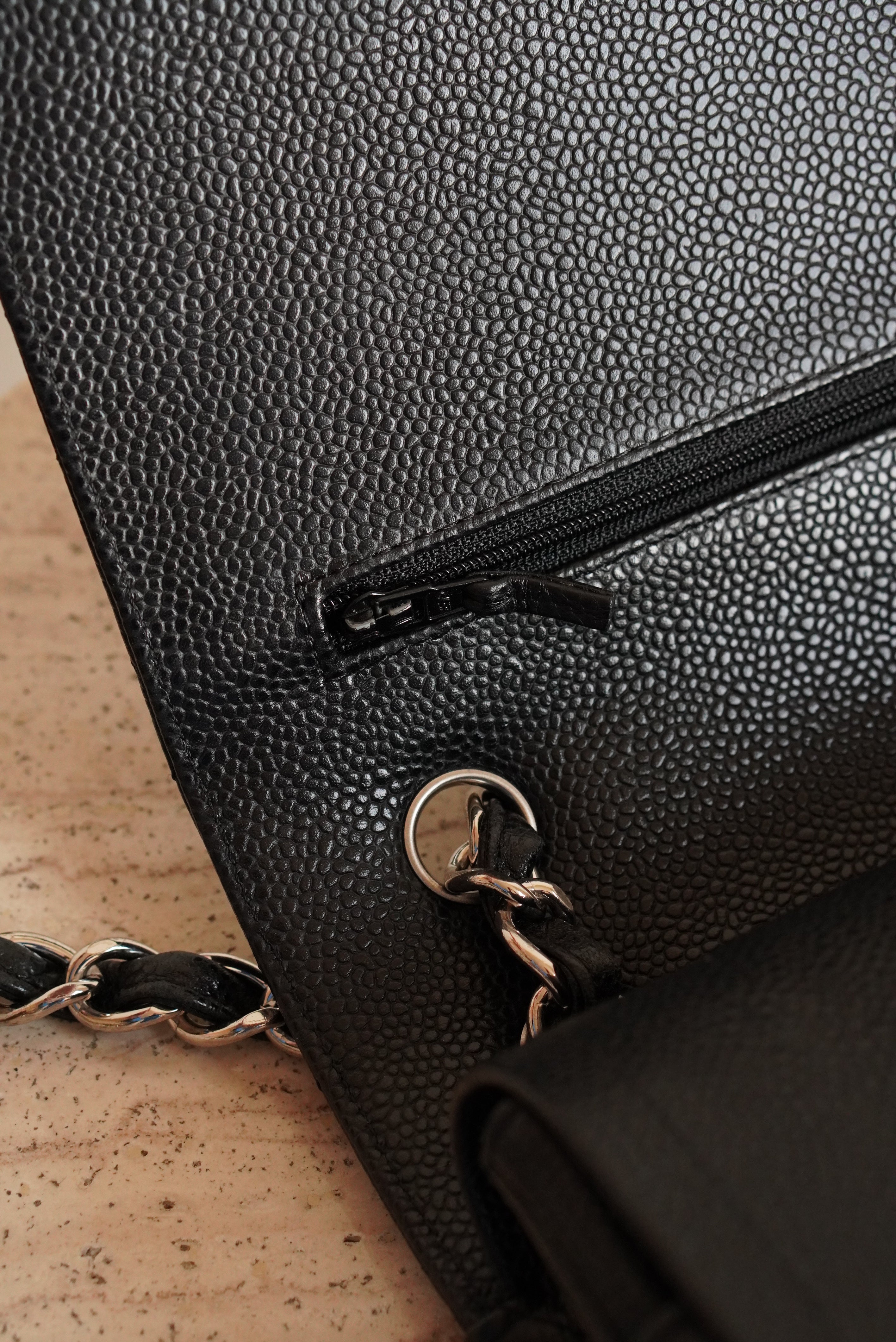 CHANEL CLASSIC JUMBO DOUBLE FLAP | BLACK