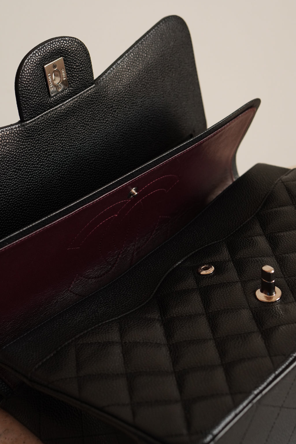 CHANEL CLASSIC JUMBO DOUBLE FLAP | BLACK