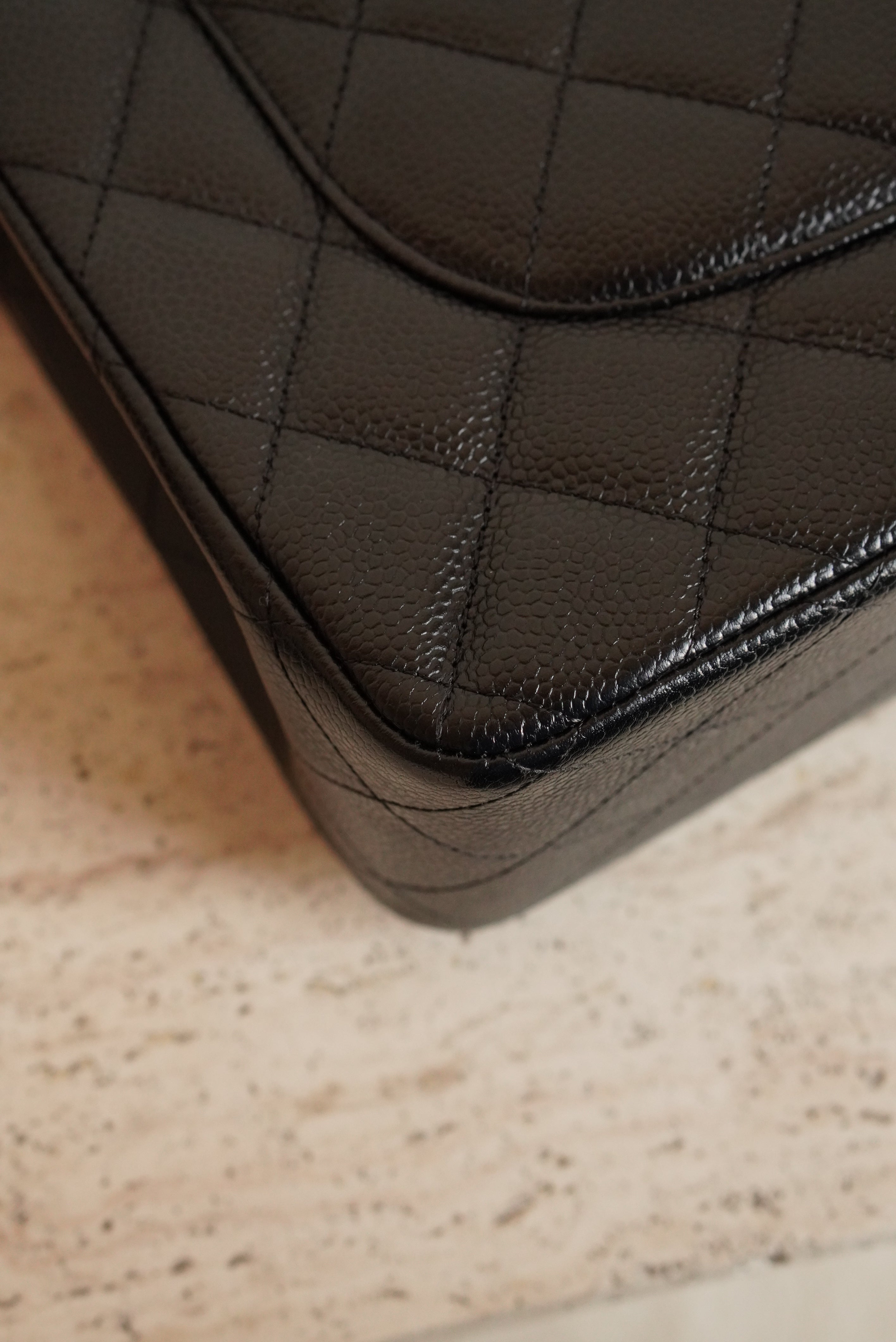 CHANEL CLASSIC JUMBO DOUBLE FLAP | BLACK