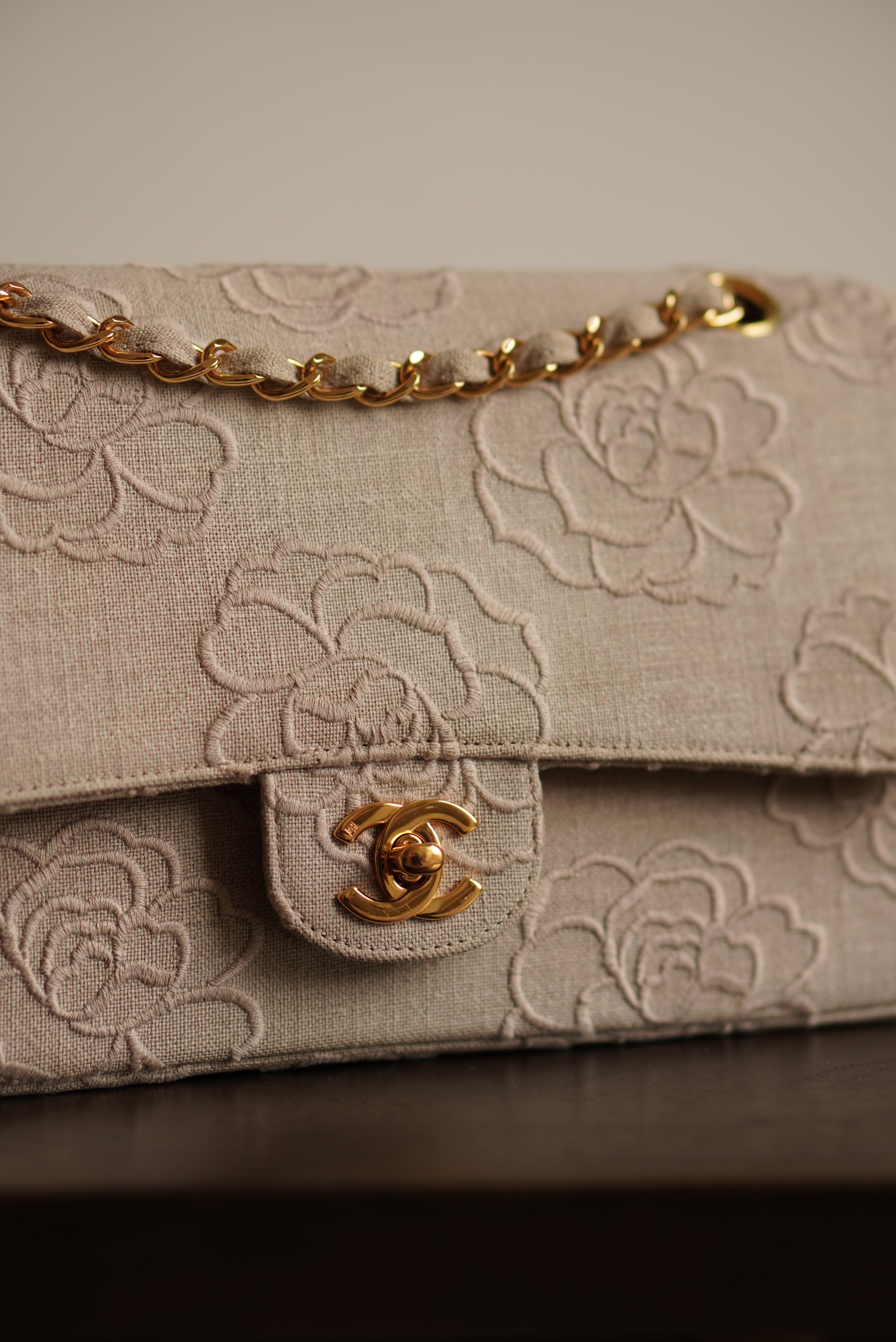 CHANEL CLASSIC CAMELLIA MEDIUM DOUBLE FLAP