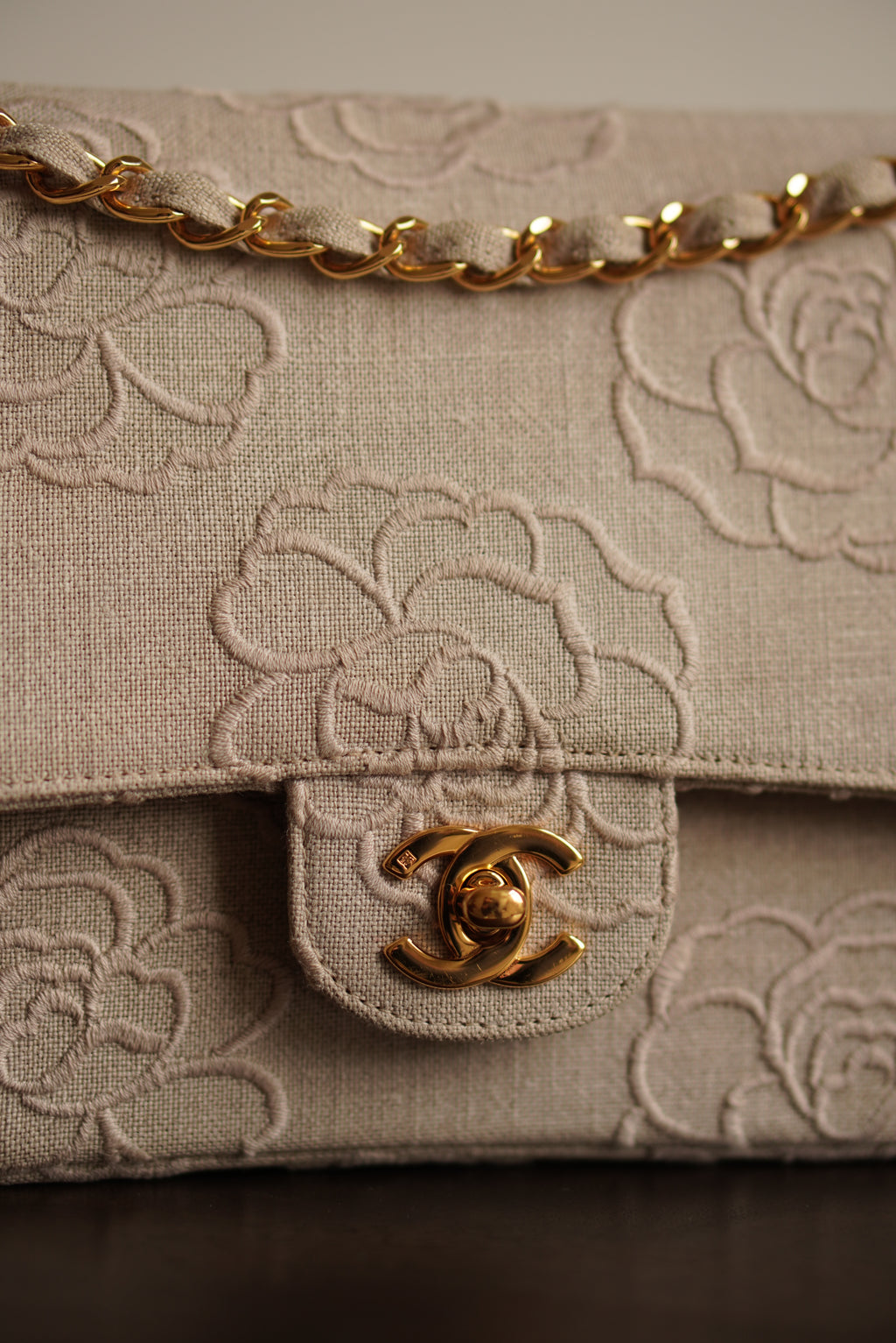 CHANEL CLASSIC CAMELLIA MEDIUM DOUBLE FLAP