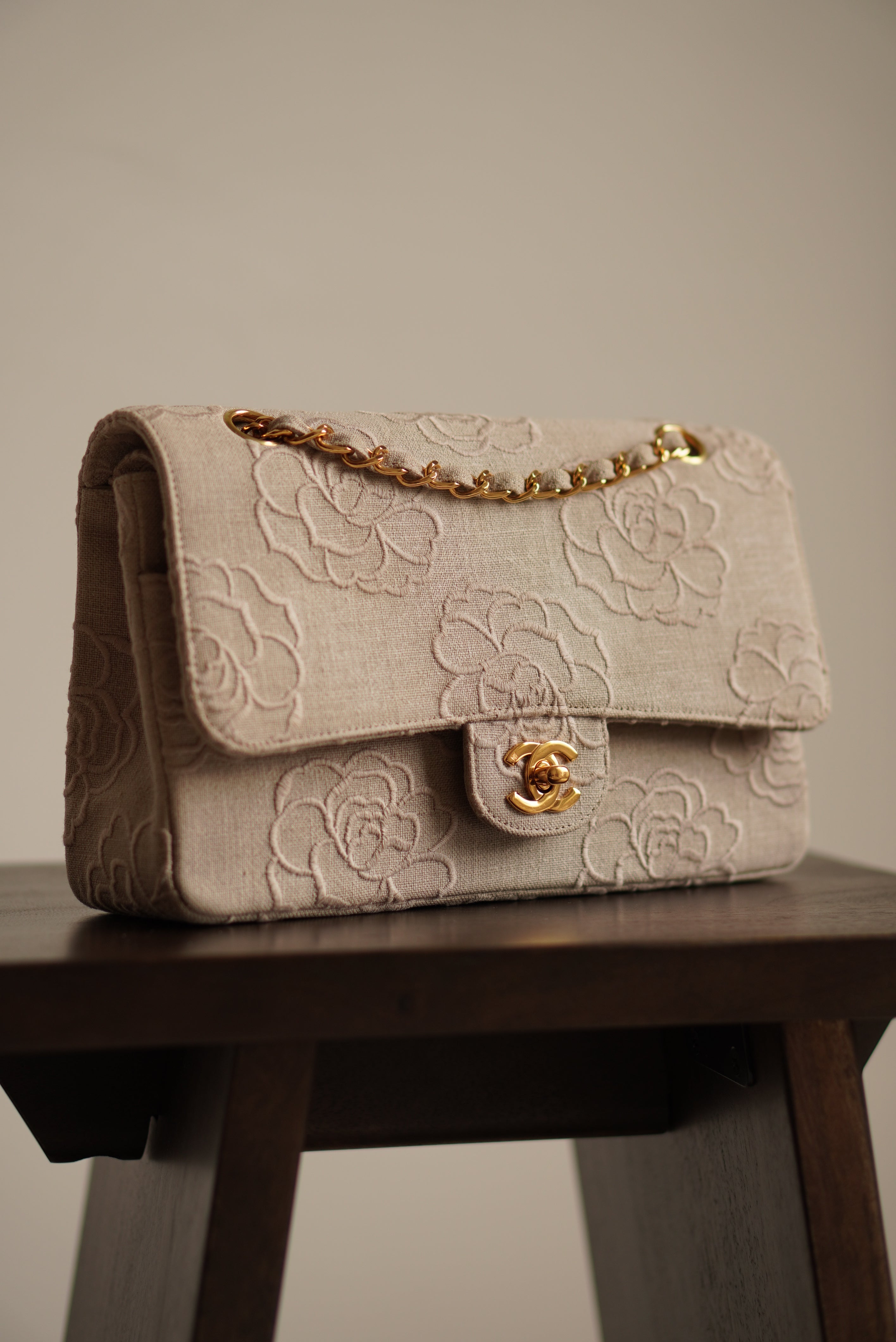 CHANEL CLASSIC CAMELLIA MEDIUM DOUBLE FLAP