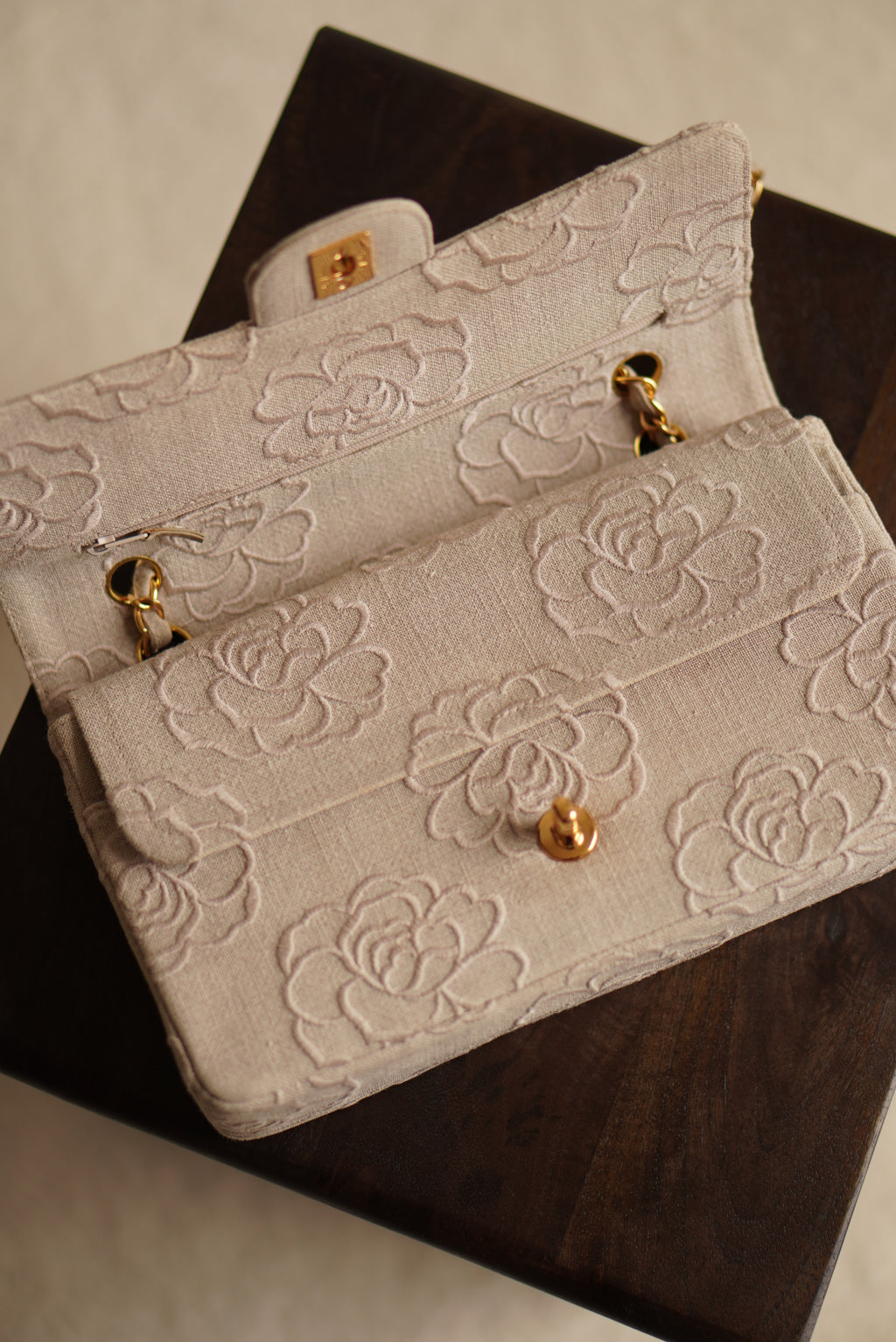 CHANEL CLASSIC CAMELLIA MEDIUM DOUBLE FLAP