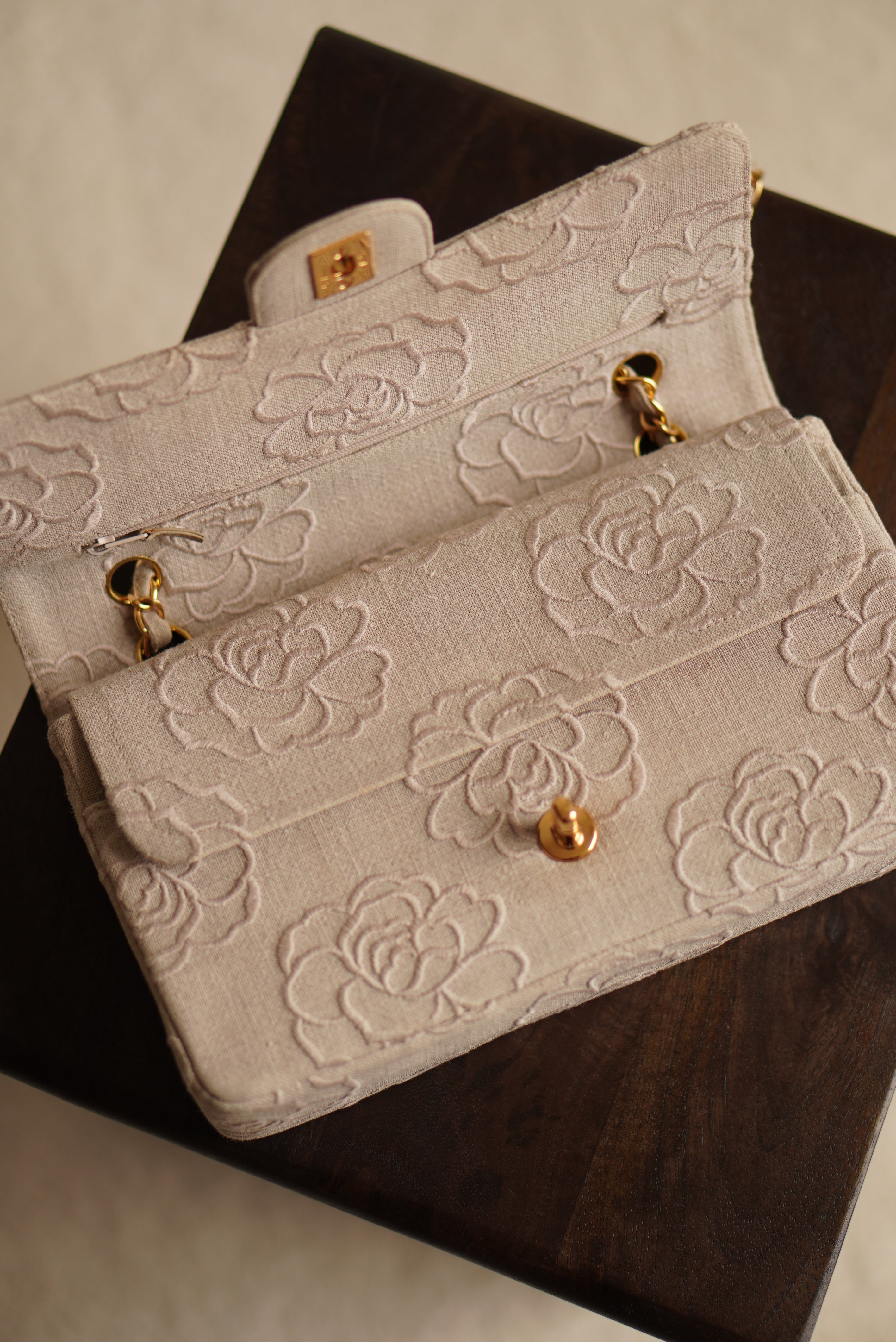 CHANEL CLASSIC CAMELLIA MEDIUM DOUBLE FLAP