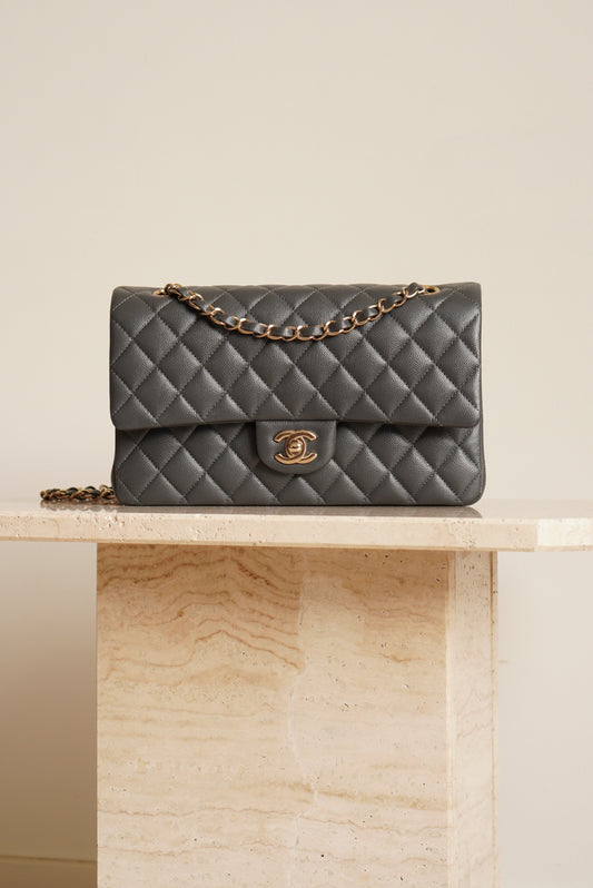CHANEL CLASSIC 21B MEDIUM DOUBLE FLAP | DARK GREY