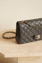 CHANEL CLASSIC 21B MEDIUM DOUBLE FLAP | DARK GREY