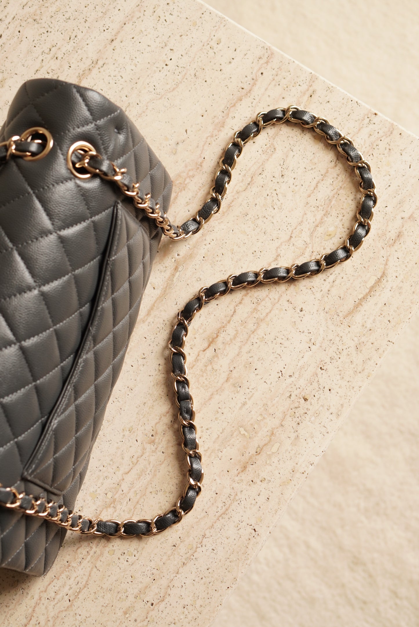 CHANEL CLASSIC 21B MEDIUM DOUBLE FLAP | DARK GREY