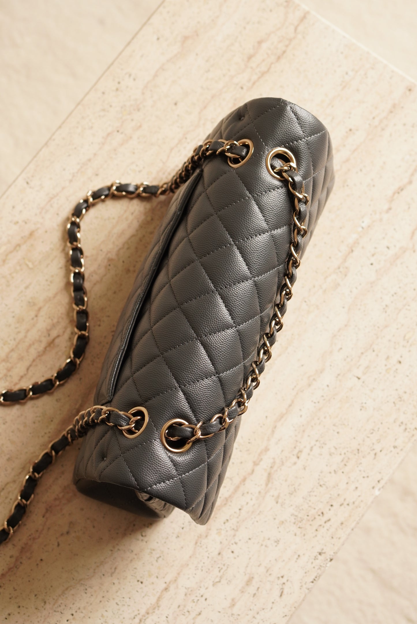 CHANEL CLASSIC 21B MEDIUM DOUBLE FLAP | DARK GREY