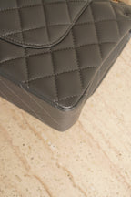 CHANEL CLASSIC 21B MEDIUM DOUBLE FLAP | DARK GREY