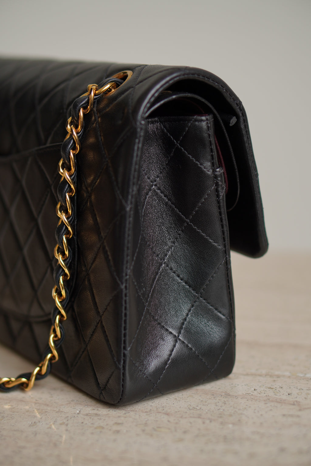CHANEL CLASSIC MEDIUM DOUBLE FLAP