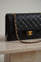 CHANEL CLASSIC MEDIUM DOUBLE FLAP