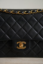 CHANEL CLASSIC MEDIUM DOUBLE FLAP