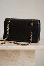 CHANEL CLASSIC MEDIUM DOUBLE FLAP