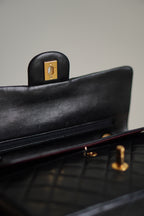 CHANEL CLASSIC MEDIUM DOUBLE FLAP