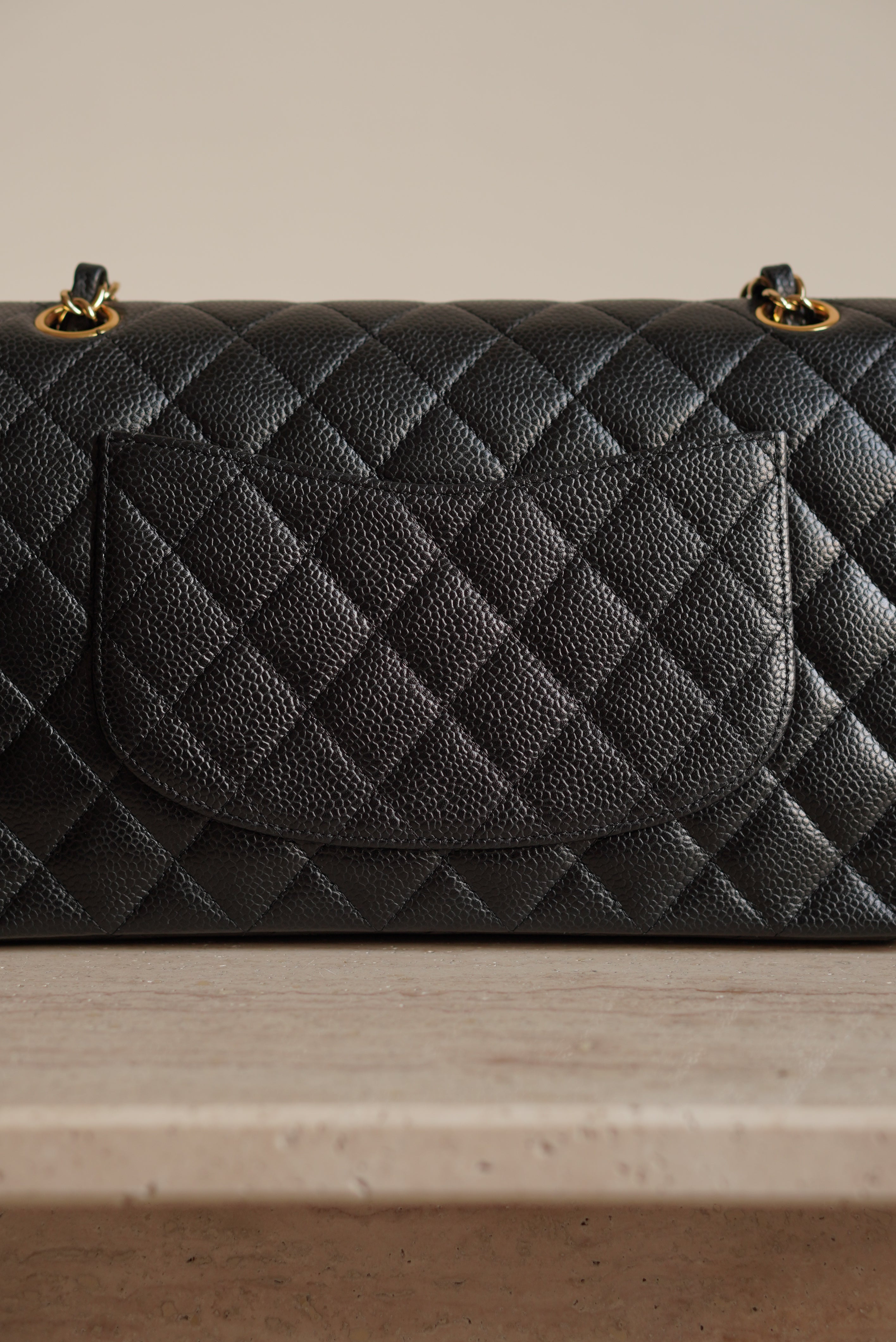 CHANEL CLASSIC MEDIUM DOUBLE FLAP