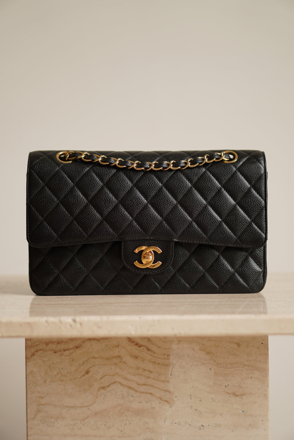 CHANEL CLASSIC MEDIUM DOUBLE FLAP