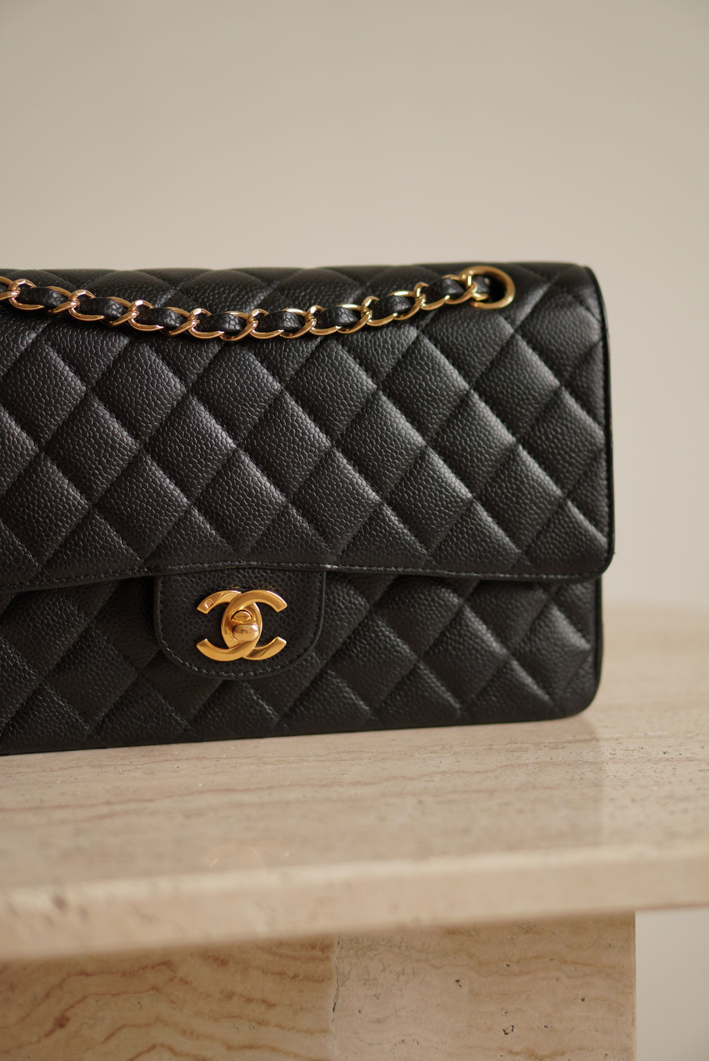 CHANEL CLASSIC MEDIUM DOUBLE FLAP